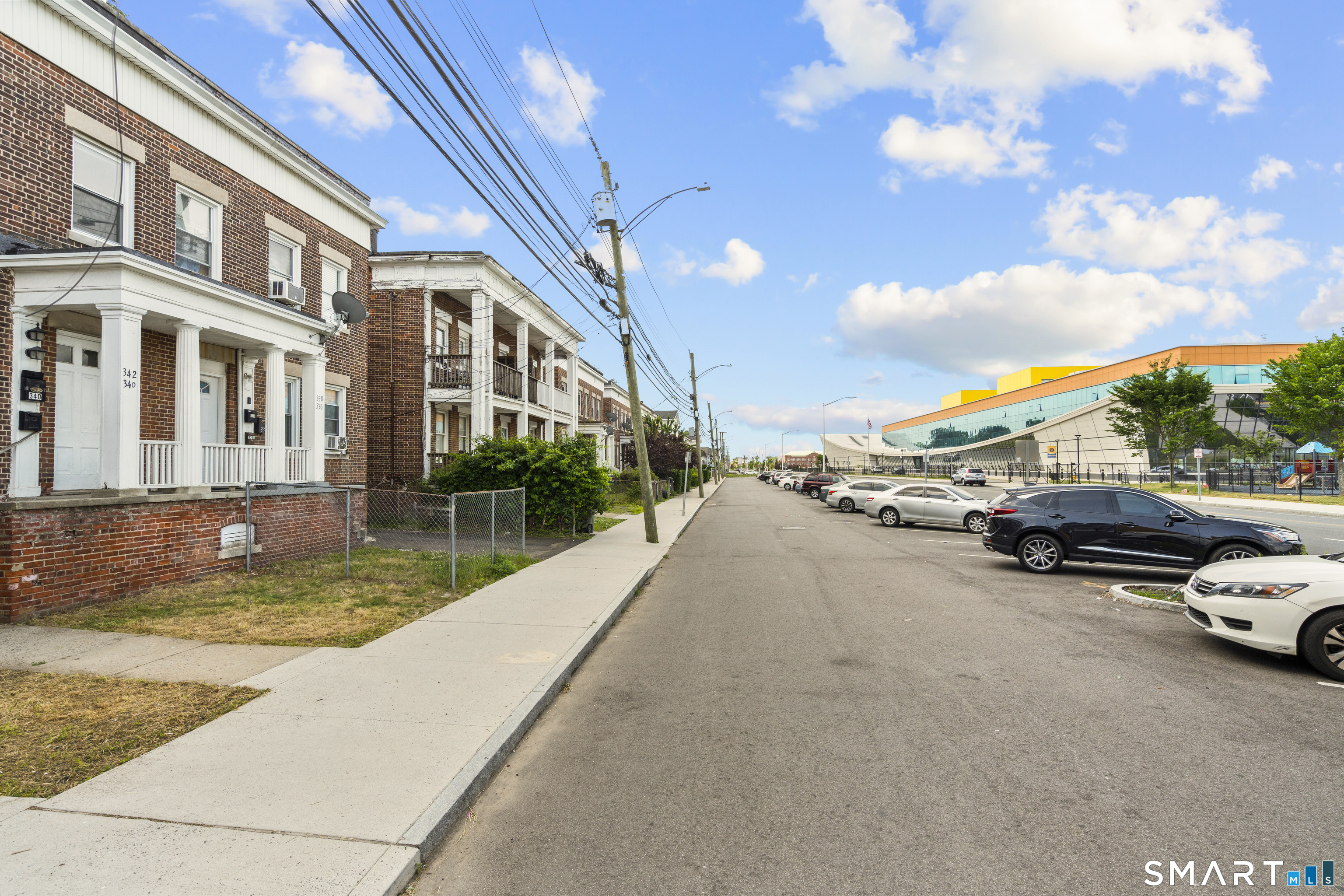 340 Bond Street Property Photo 2