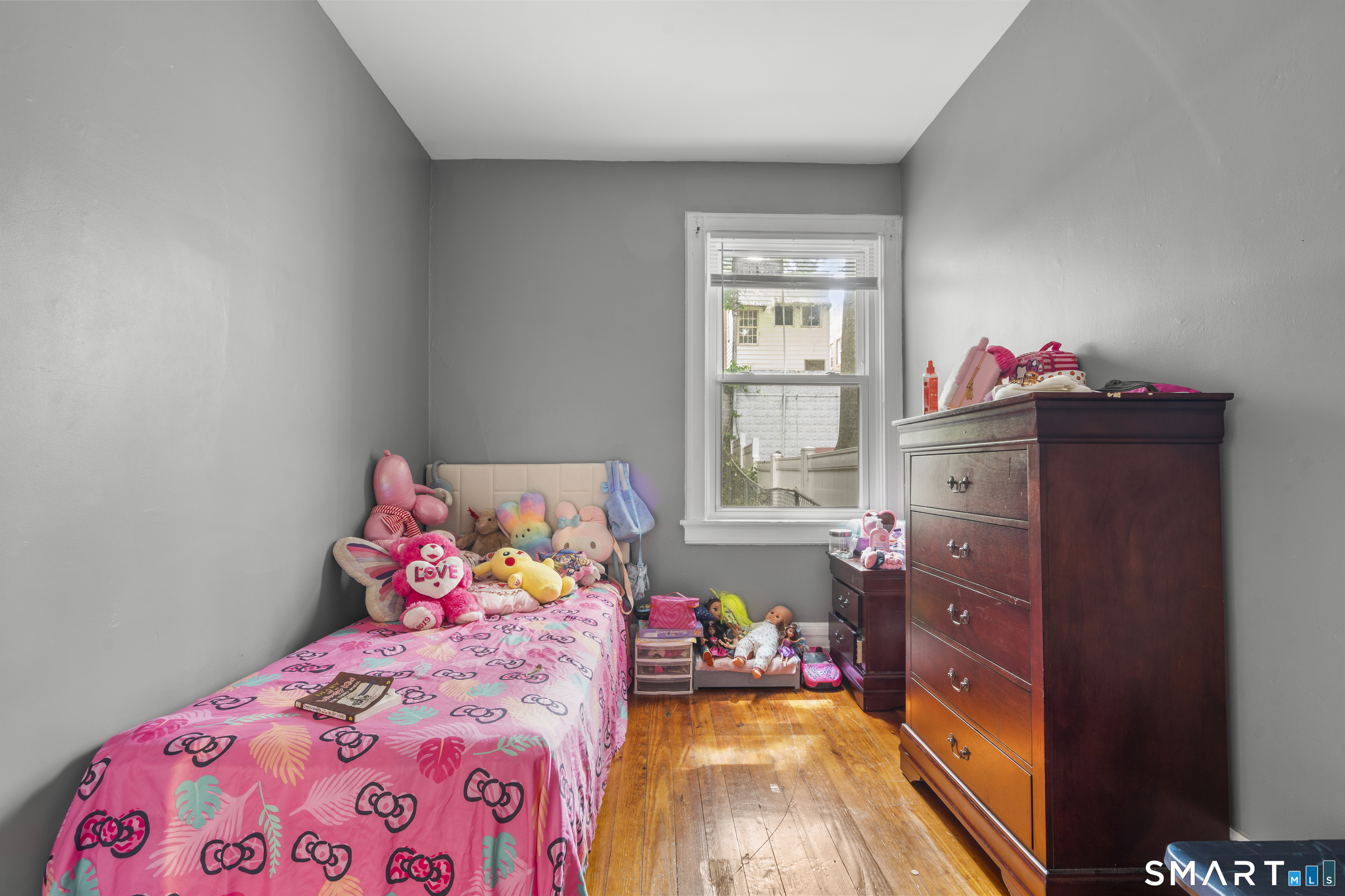 340 Bond Street Property Photo 6