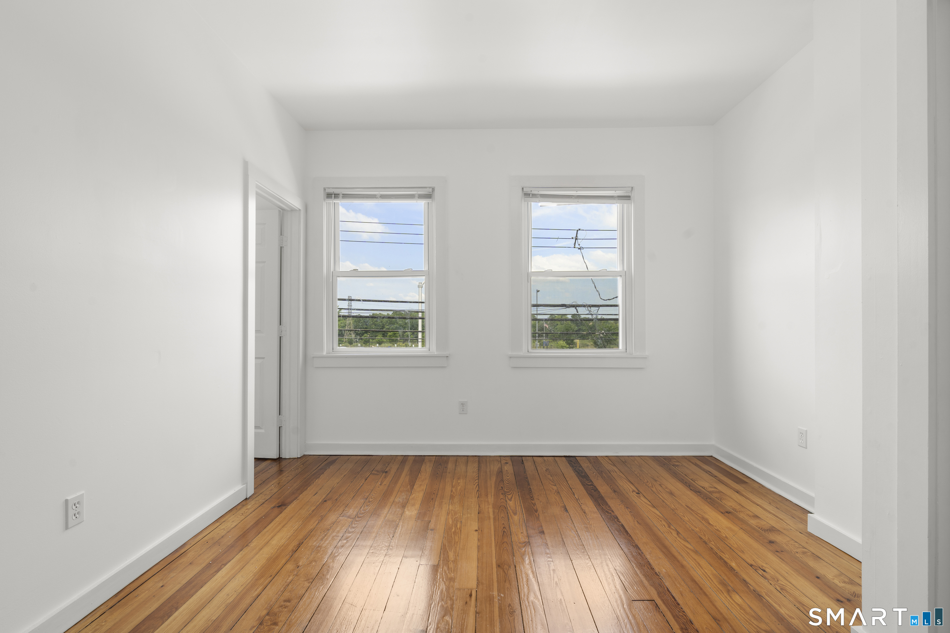 340 Bond Street Property Photo 14