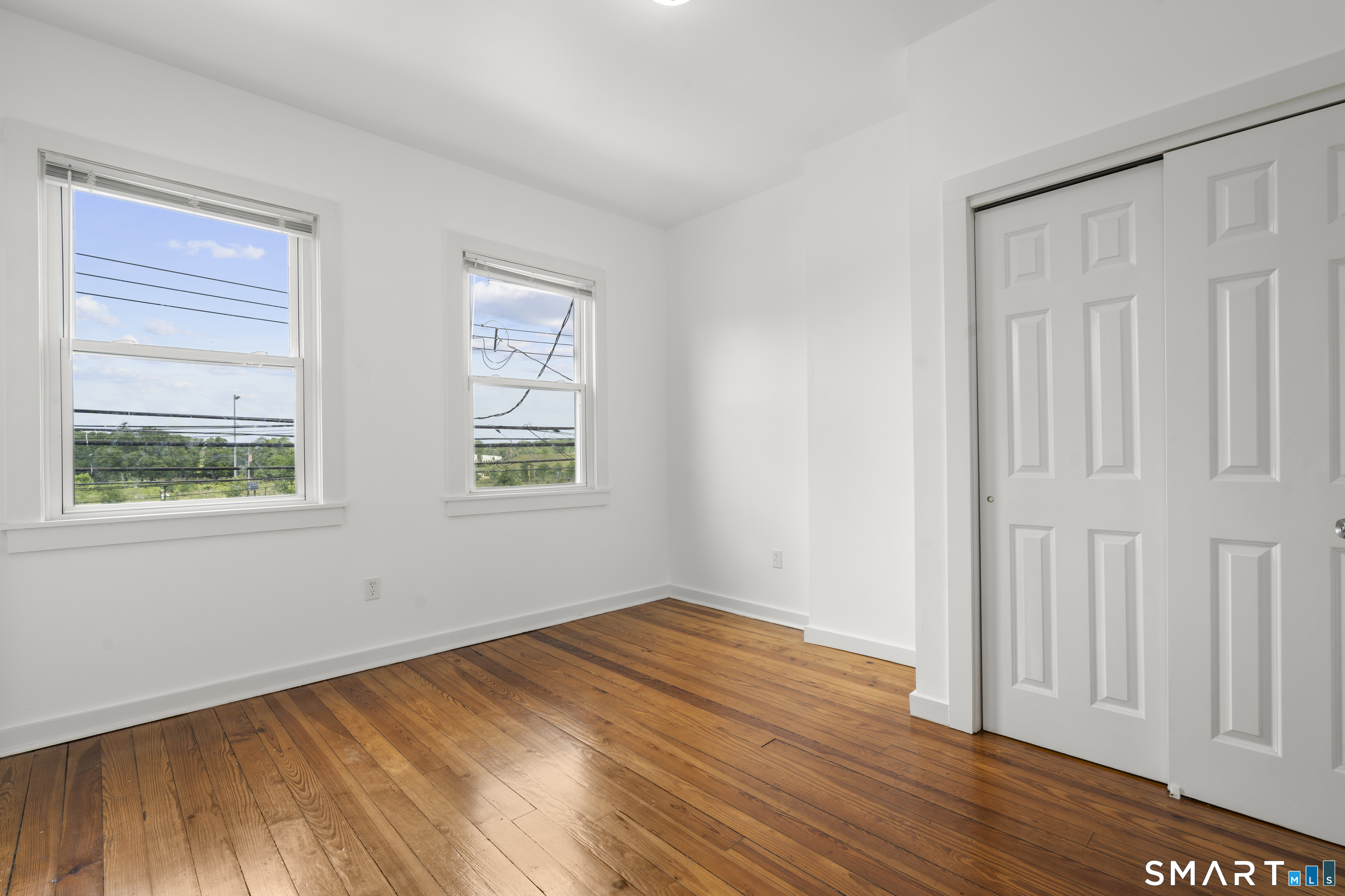 340 Bond Street Property Photo 15