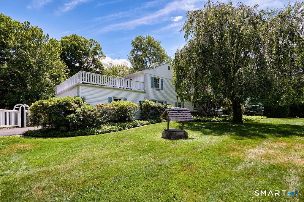 32 Lincoln Lane Property Photo 1