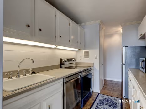 1 Gold 7e Street Property Photo 6
