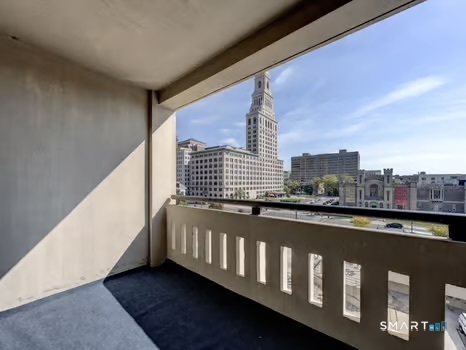 1 Gold 7e Street Property Photo 12