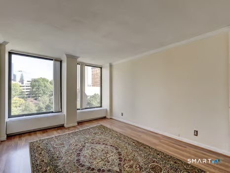 1 Gold 7e Street Property Photo 13