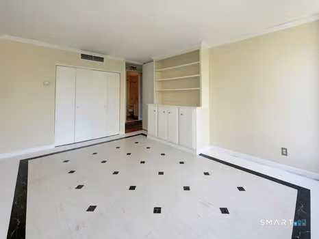 1 Gold 7e Street Property Photo 16