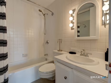 1 Gold 7e Street Property Photo 19