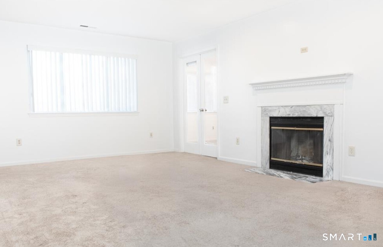 211 Windgate B Circle Property Photo 12