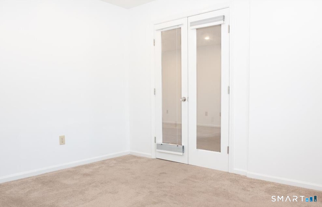 211 Windgate B Circle Property Photo 13