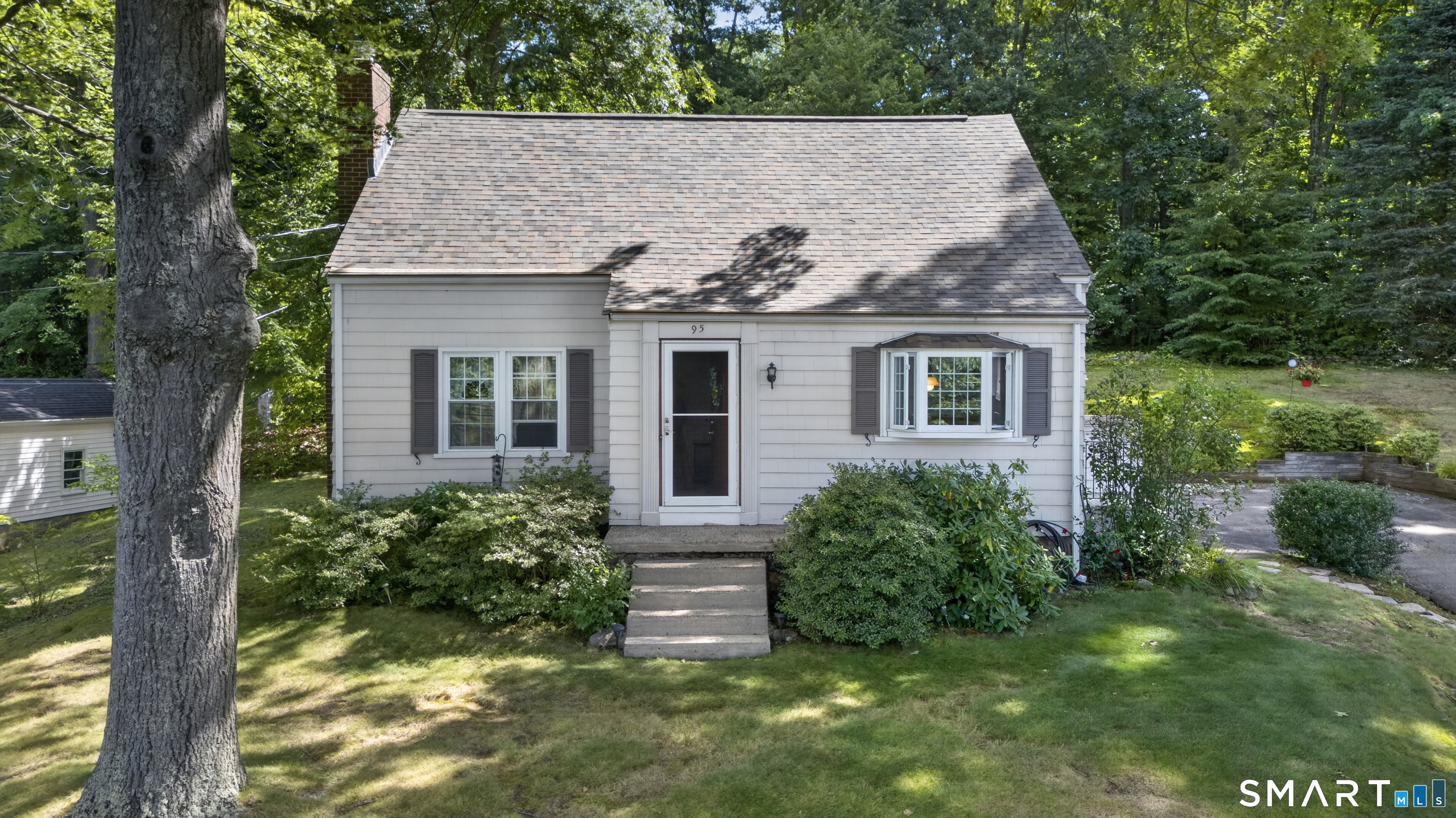 95 Pilgrim Road Property Photo 1