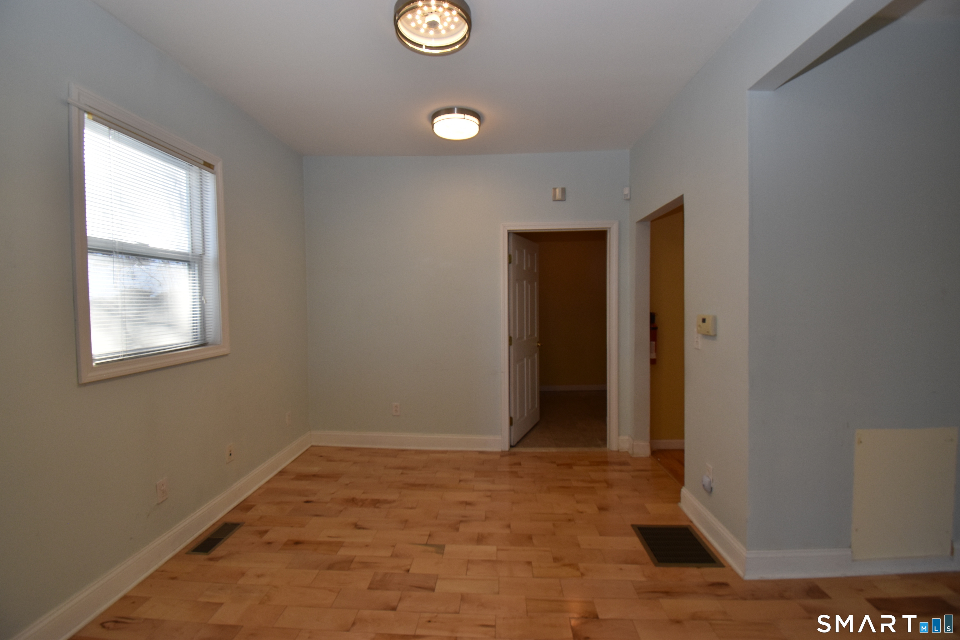447 Wolcott Street Property Photo 6