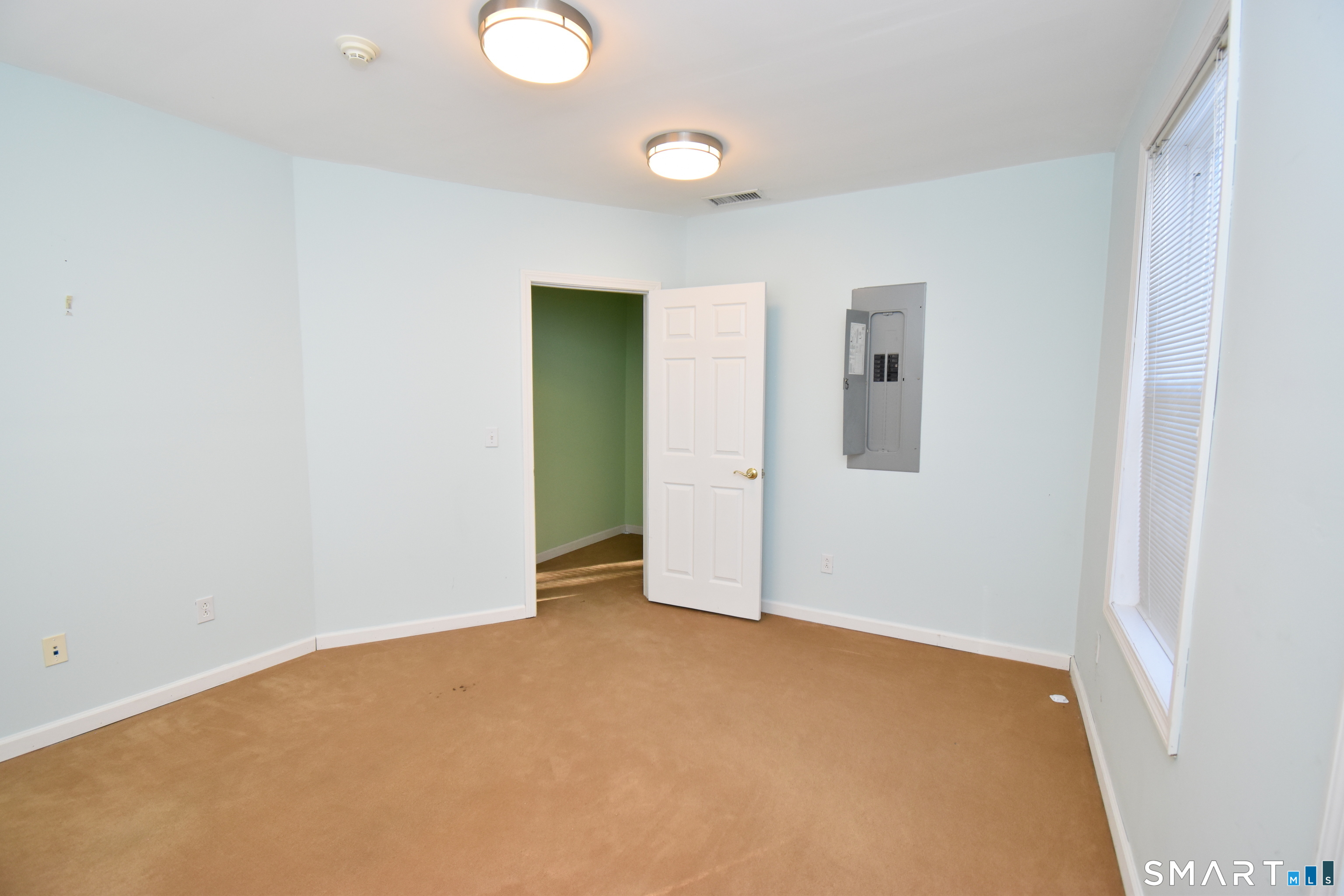 447 Wolcott Street Property Photo 12