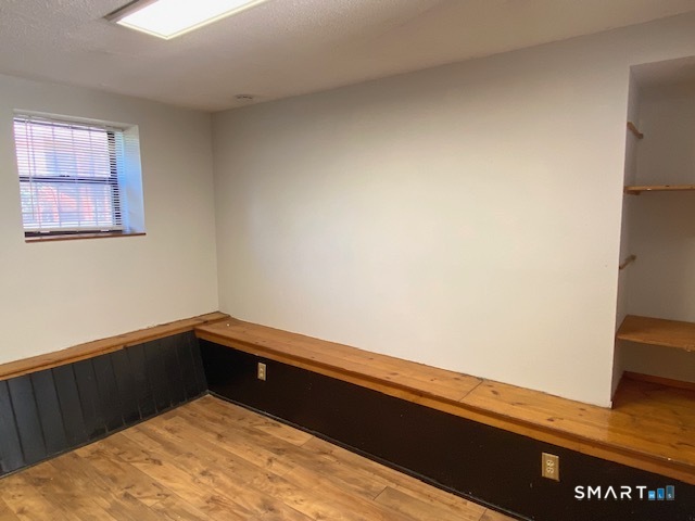 39 Wethersfield C Avenue Property Photo 6