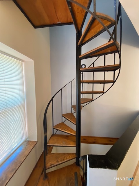 39 Wethersfield C Avenue Property Photo 16