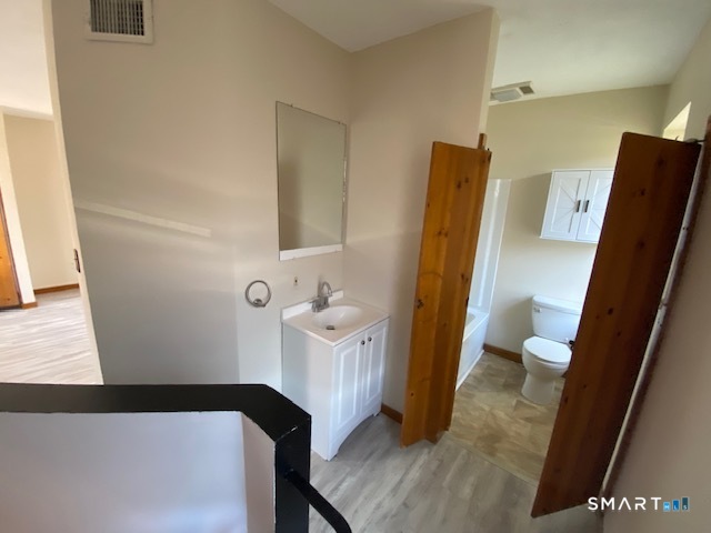 39 Wethersfield C Avenue Property Photo 19