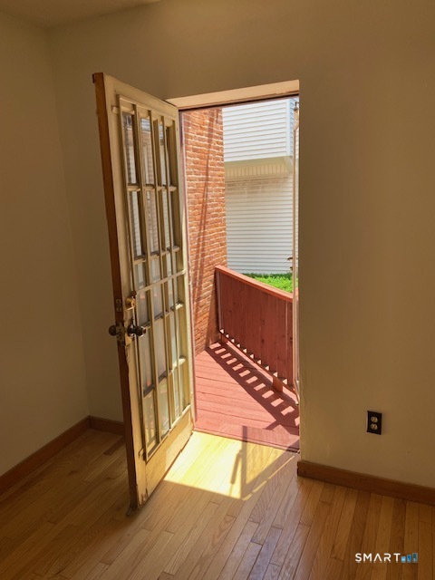 39 Wethersfield C Avenue Property Photo 24