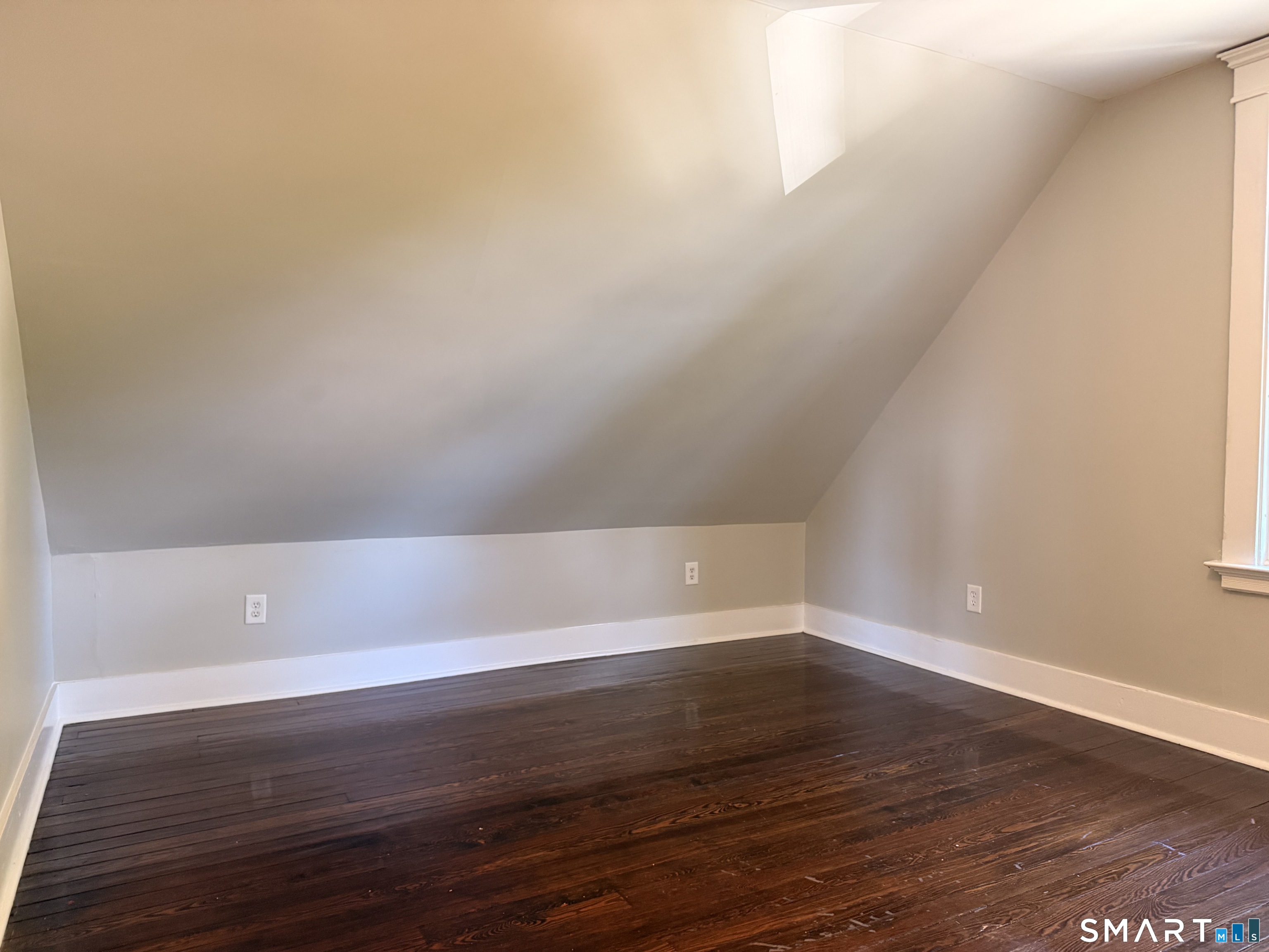 135 Pendleton 3 Street Property Photo 5