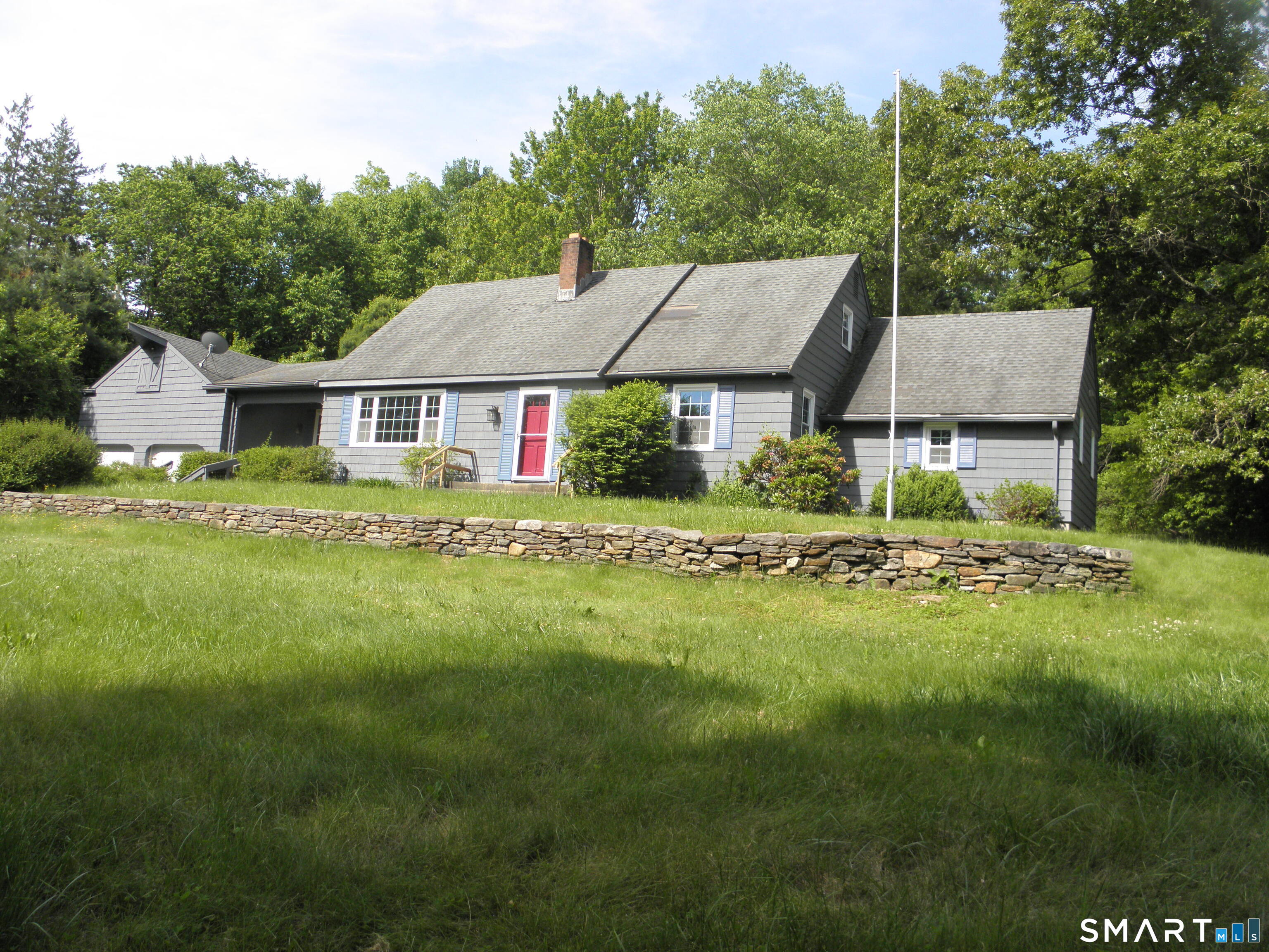 323 Jones Hollow Road Property Photo 2