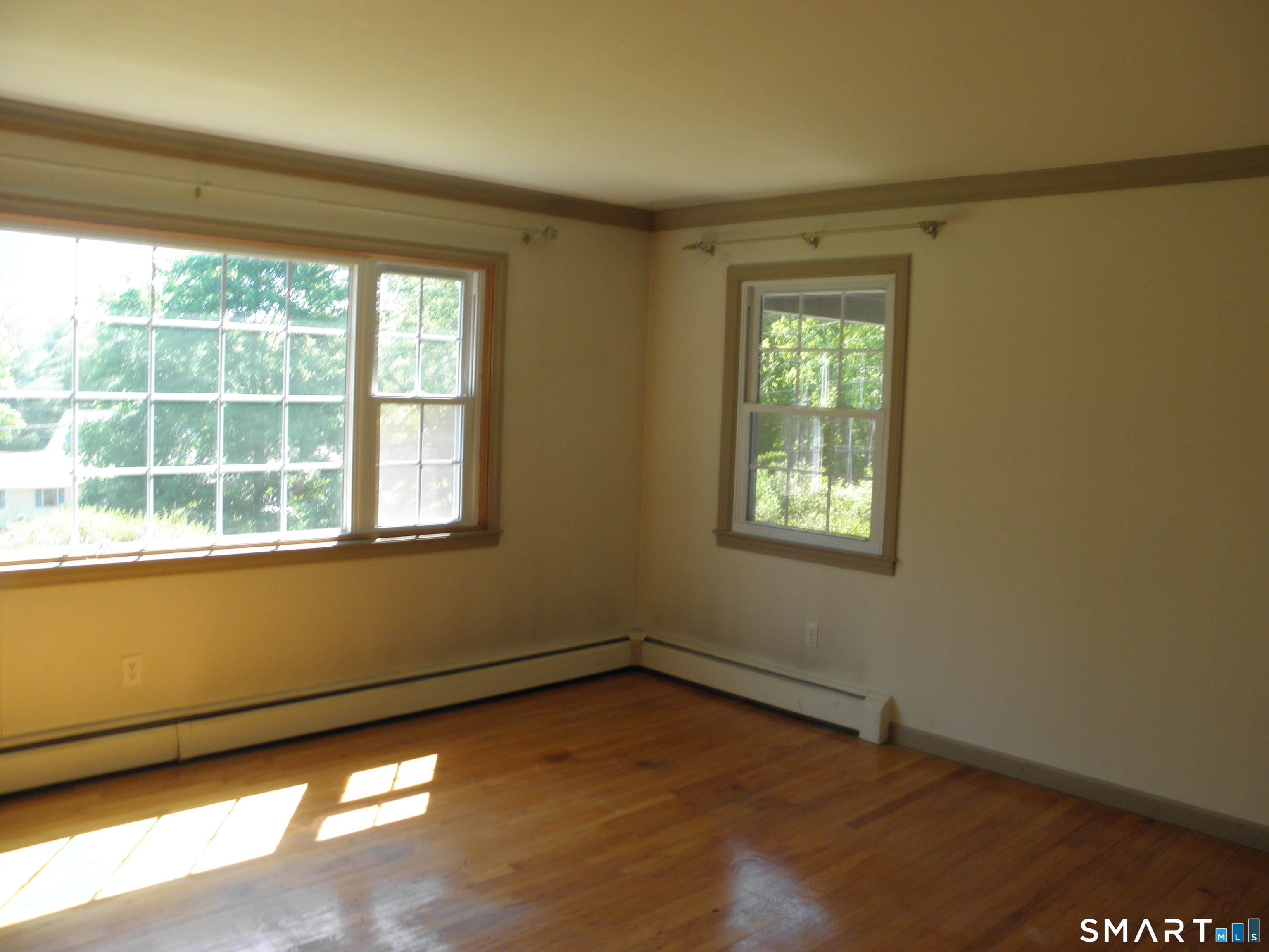 323 Jones Hollow Road Property Photo 8
