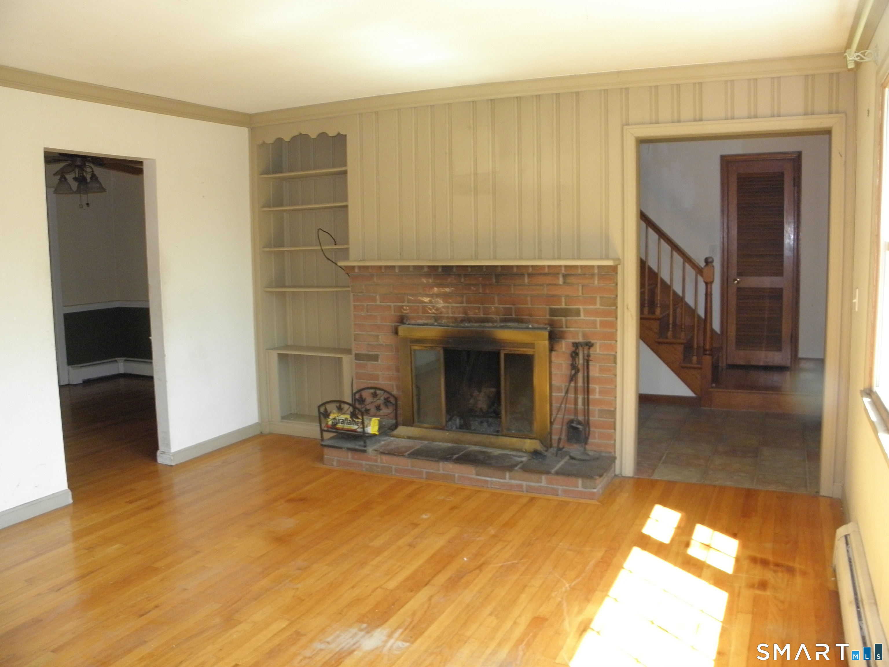 323 Jones Hollow Road Property Photo 10