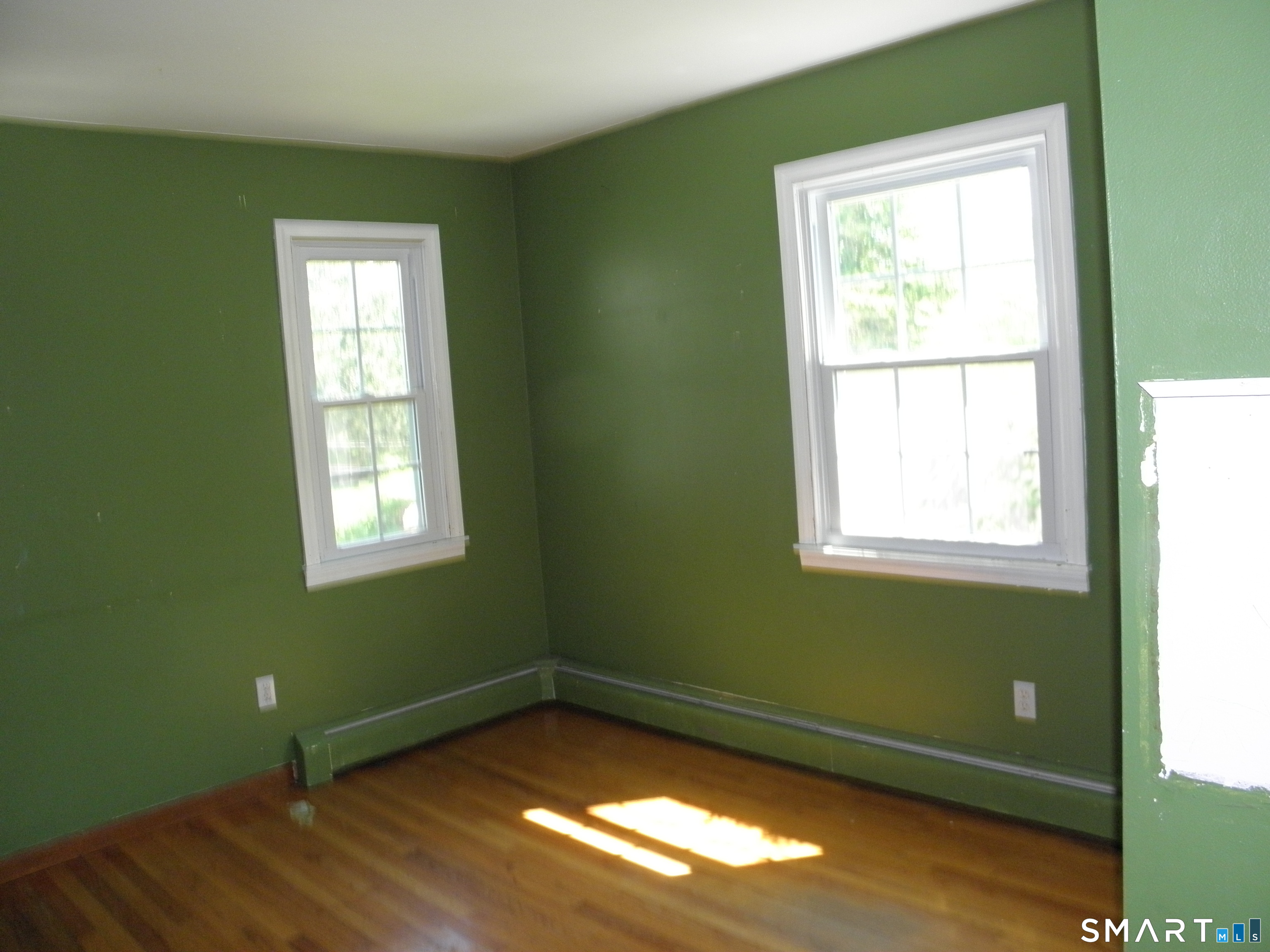 323 Jones Hollow Road Property Photo 14