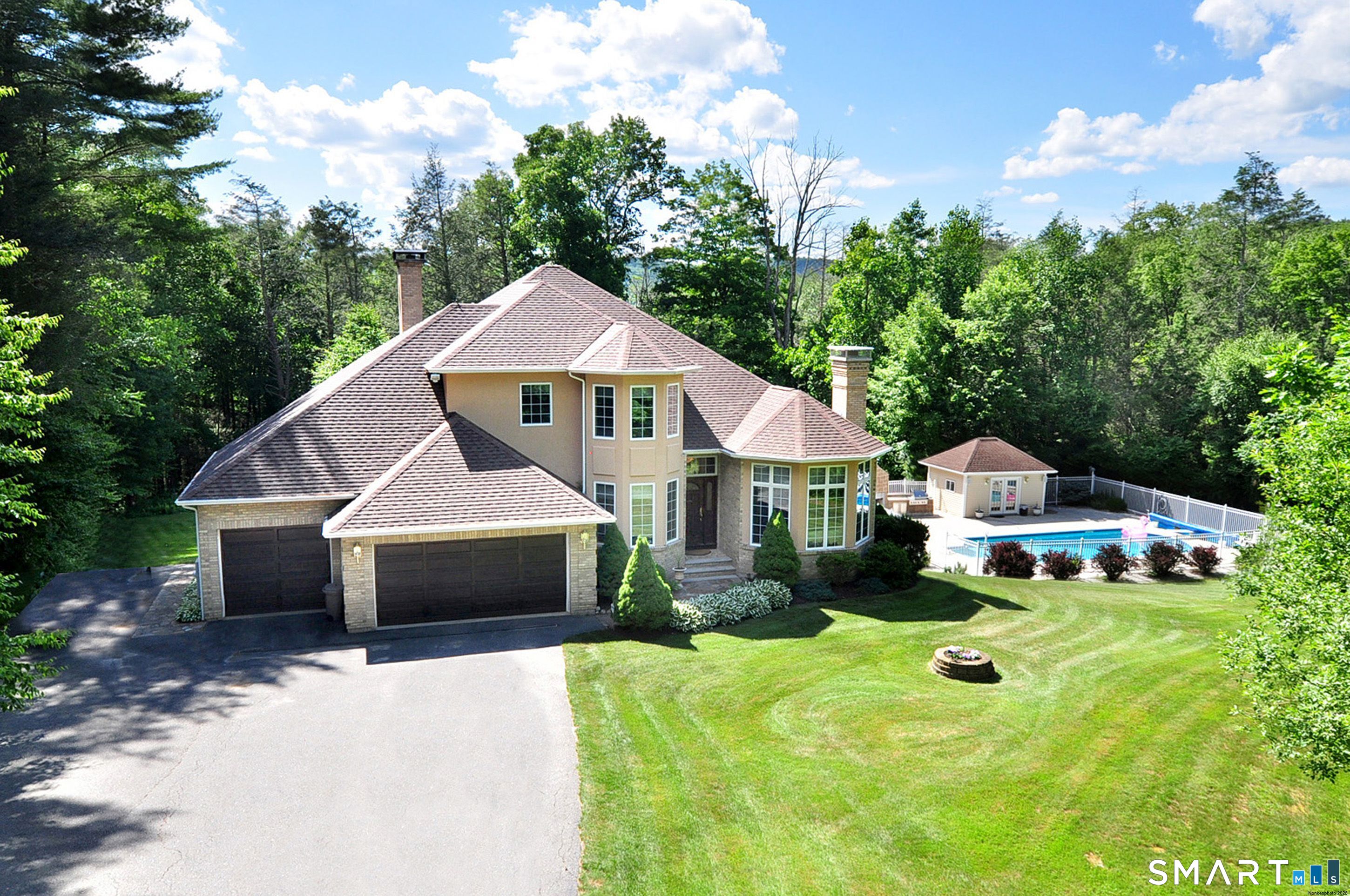 36 Deer Run Lane Property Photo 1