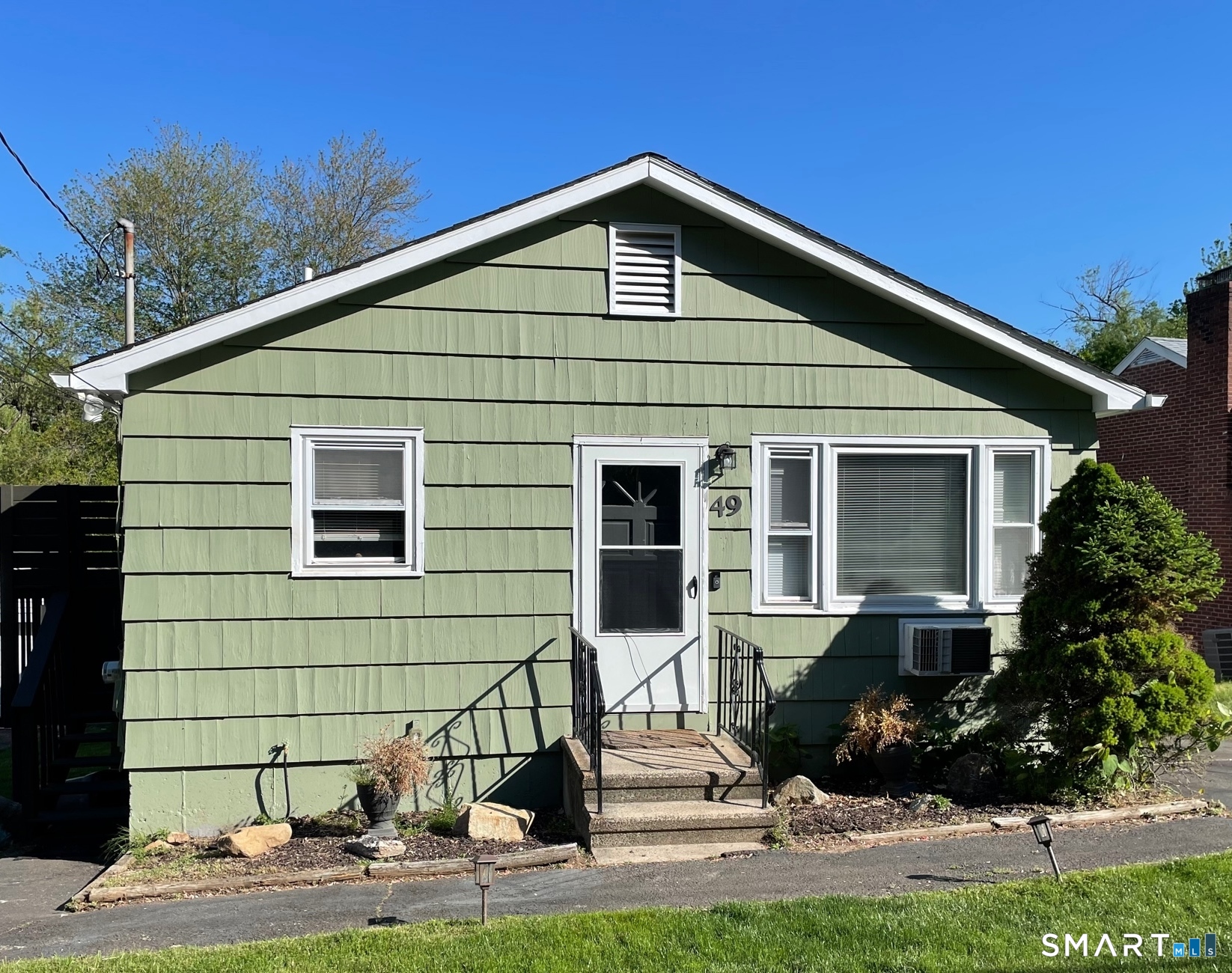 49 Homeside Avenue Property Photo 1