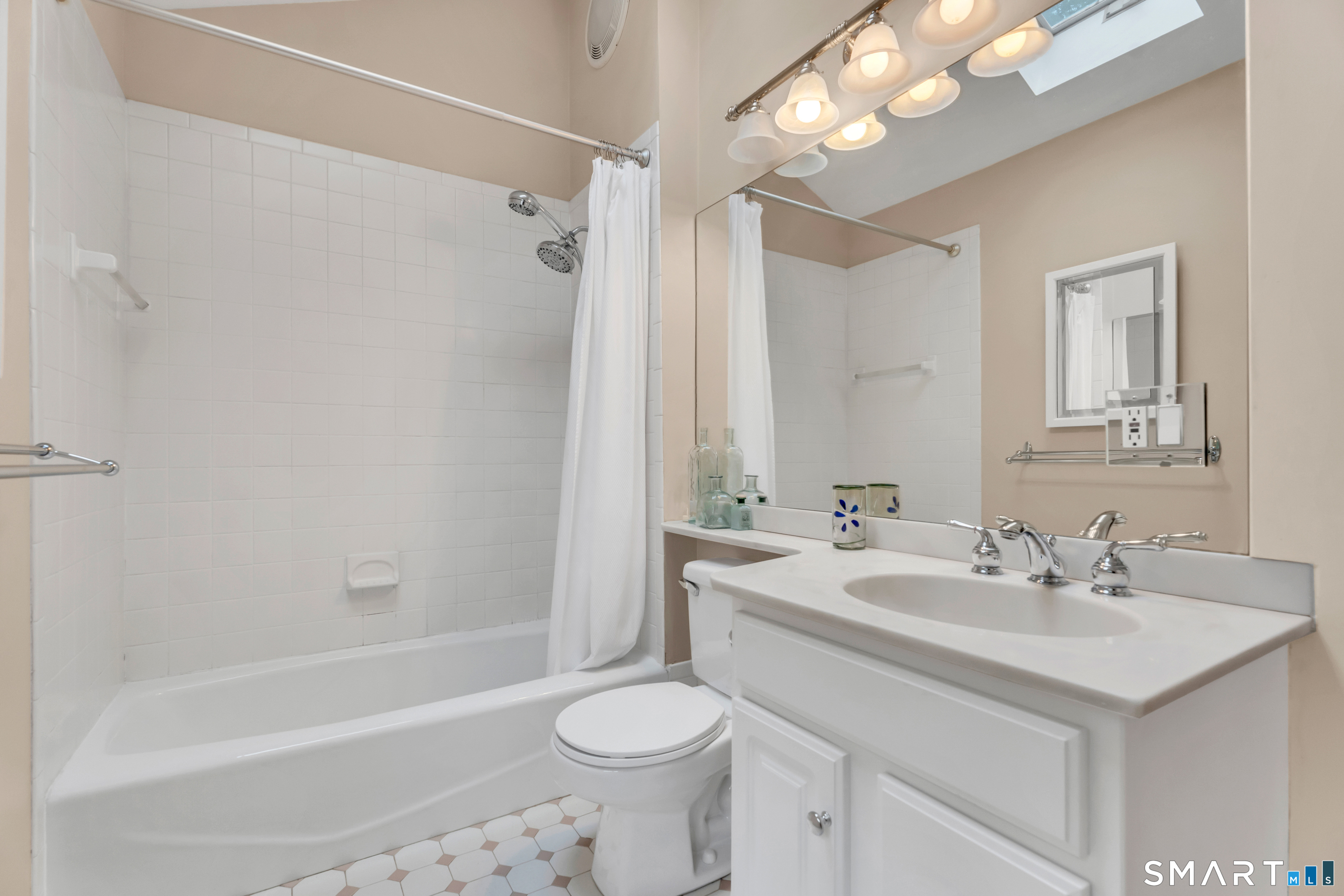 80 Russell Street Property Photo 21