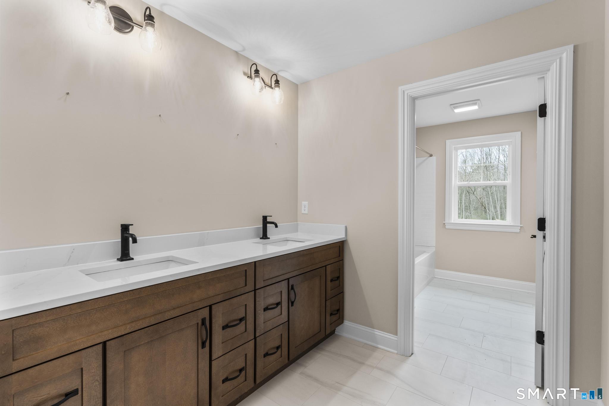 6 Twin Valley Road Property Photo 24