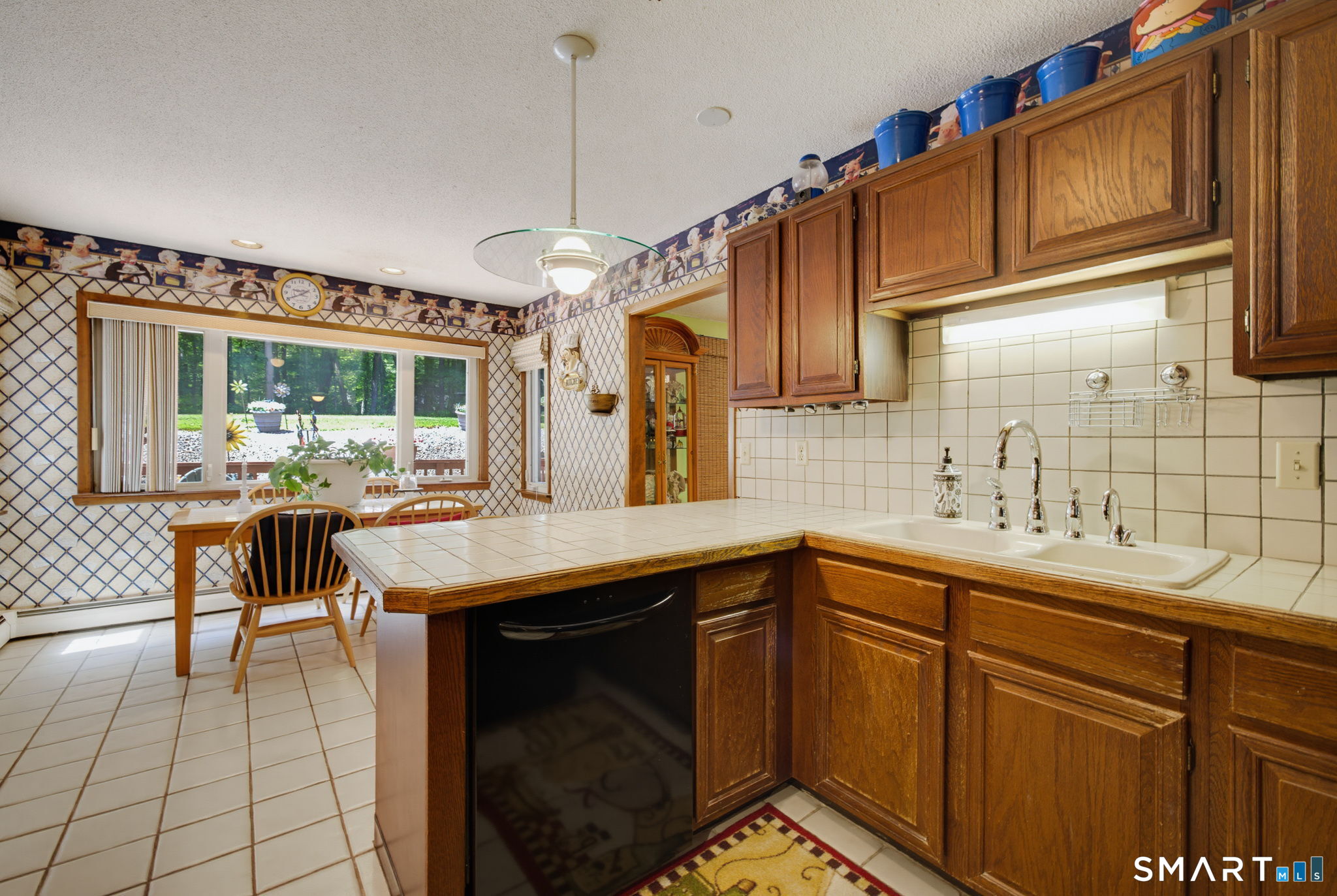 70 Pine Hollow Drive Property Photo 13