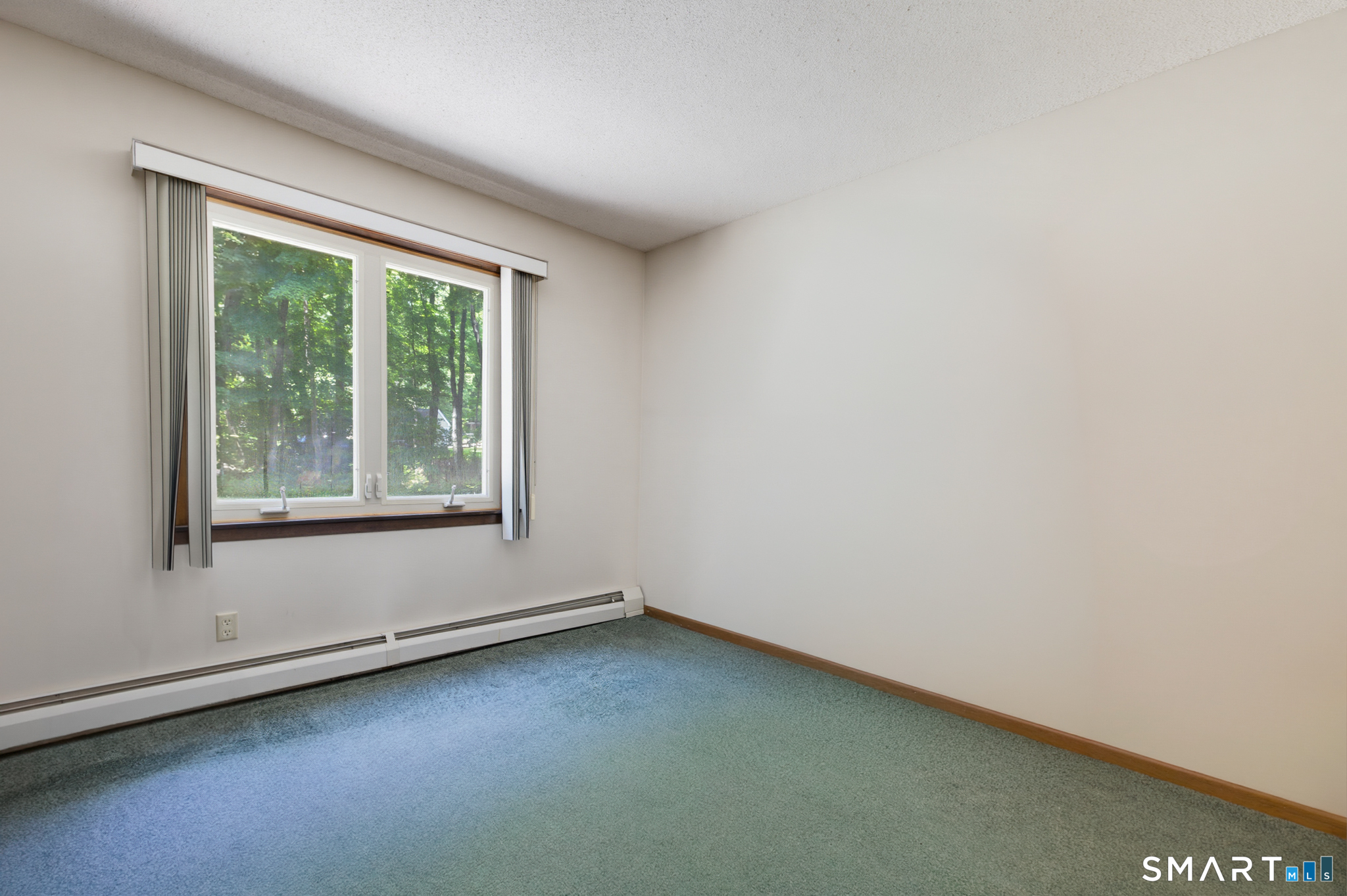 70 Pine Hollow Drive Property Photo 19