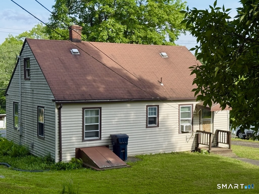 230 South Street Property Photo 3