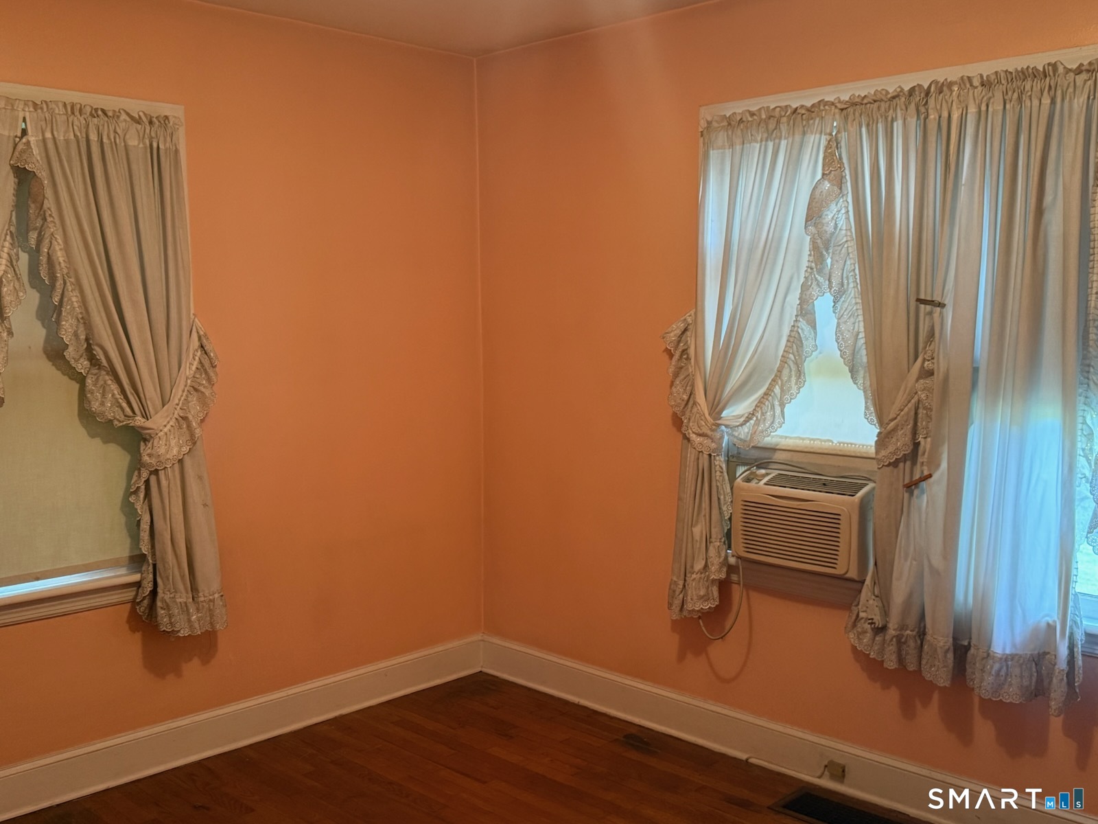 230 South Street Property Photo 12