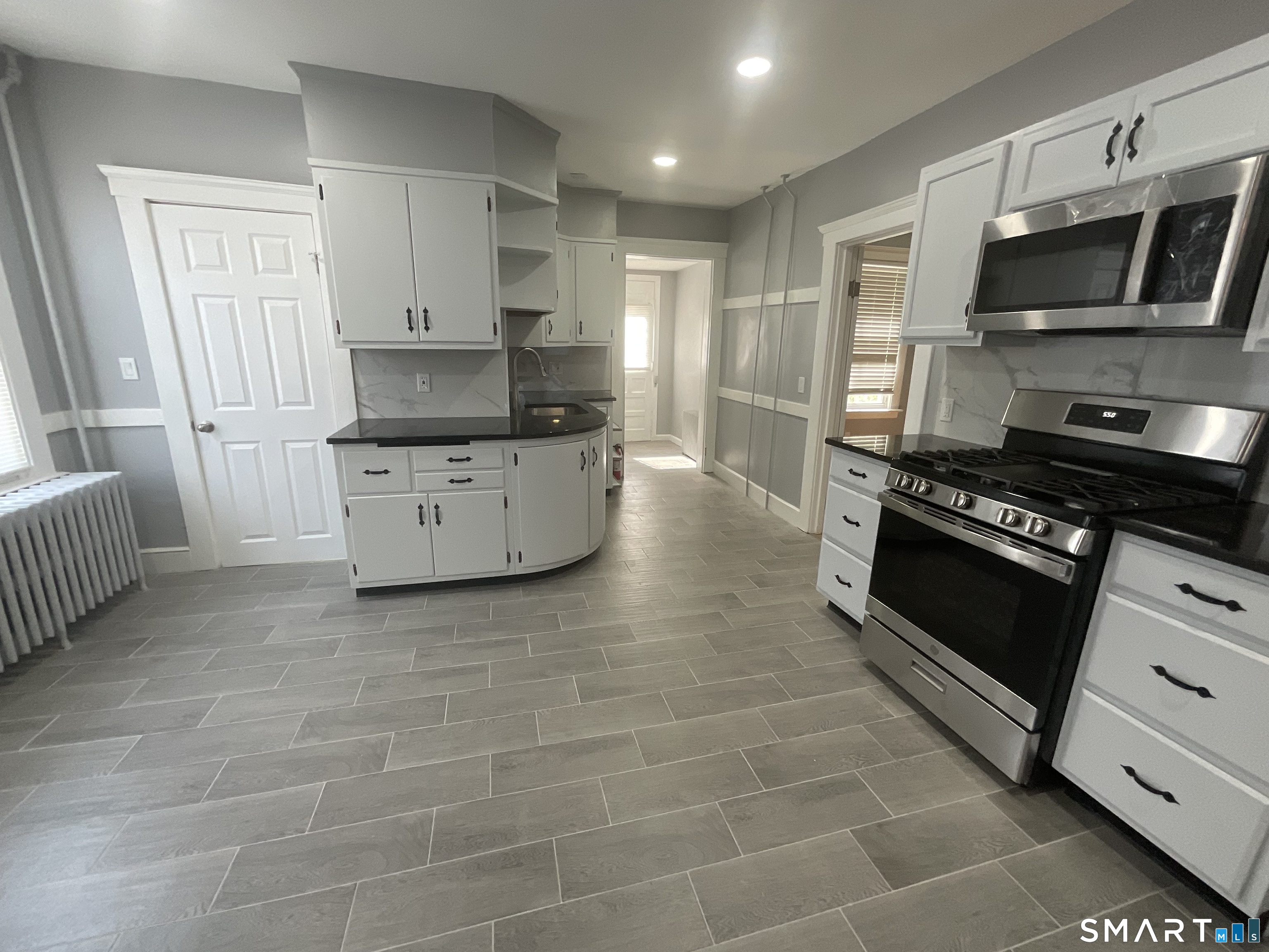 64 Saint Mary Street Property Photo 3