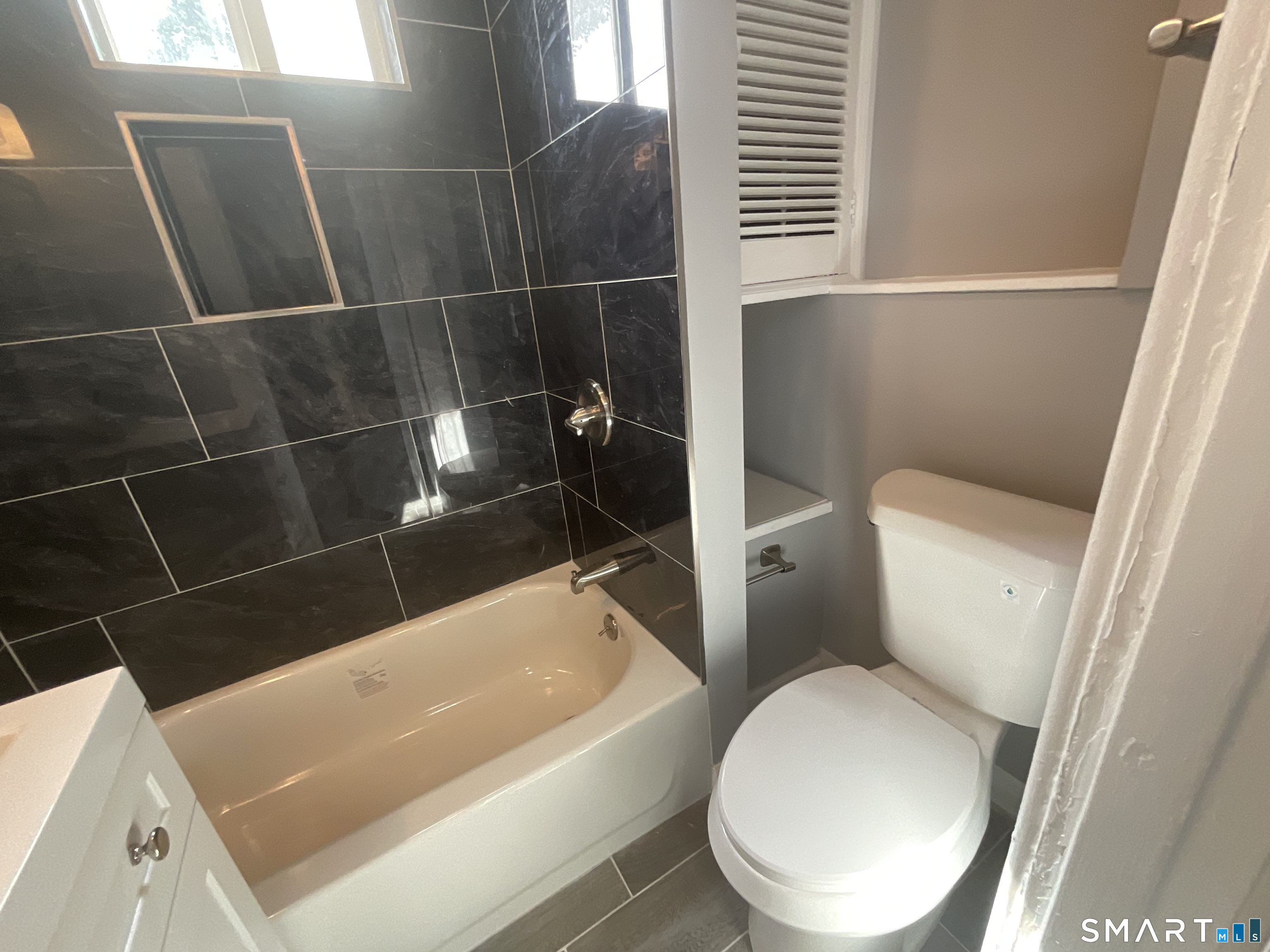 64 Saint Mary Street Property Photo 11