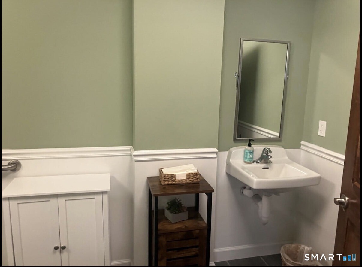 35 Broad West 100 Street Property Photo 14