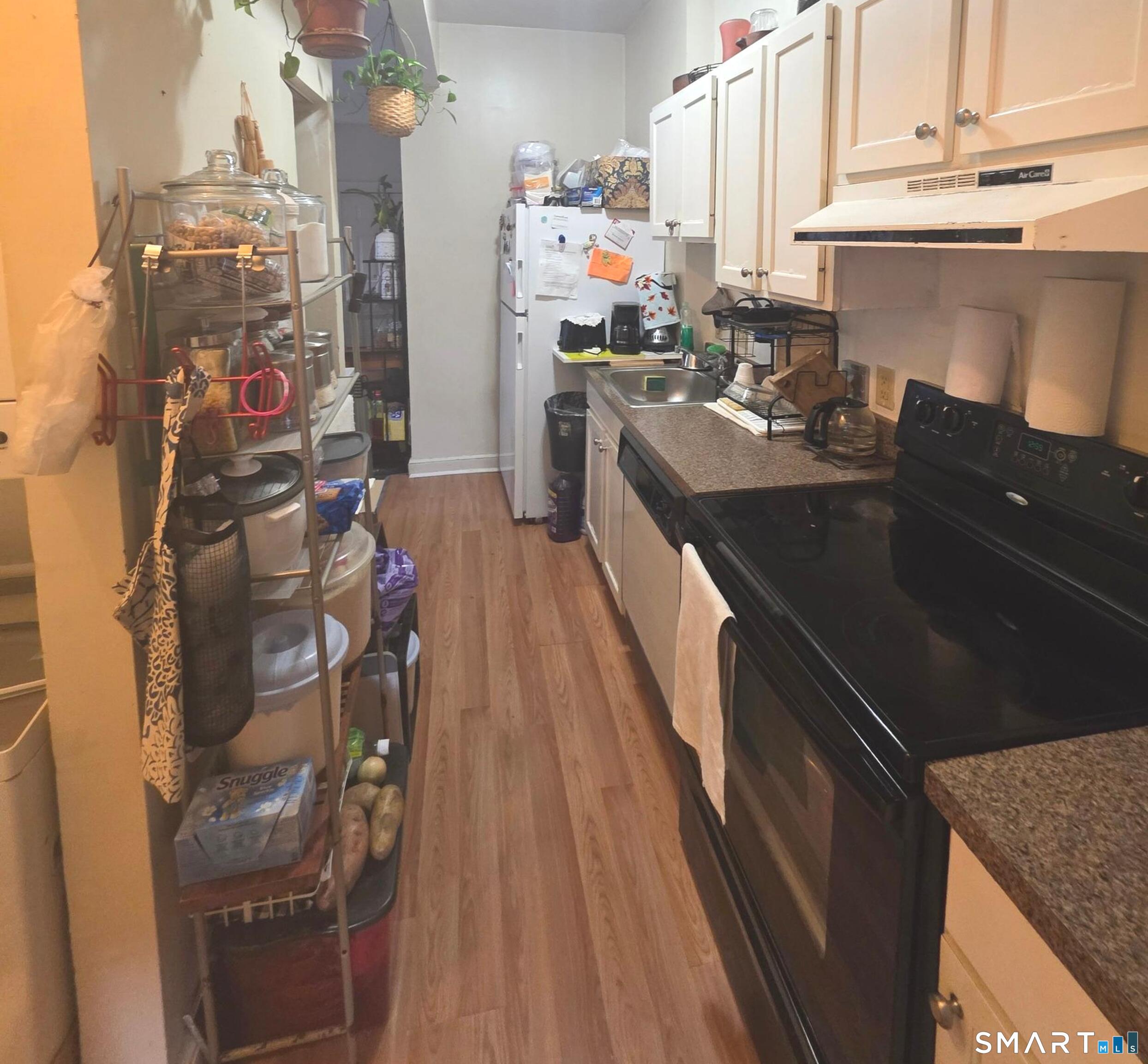 31 Alden B Street Property Photo 4