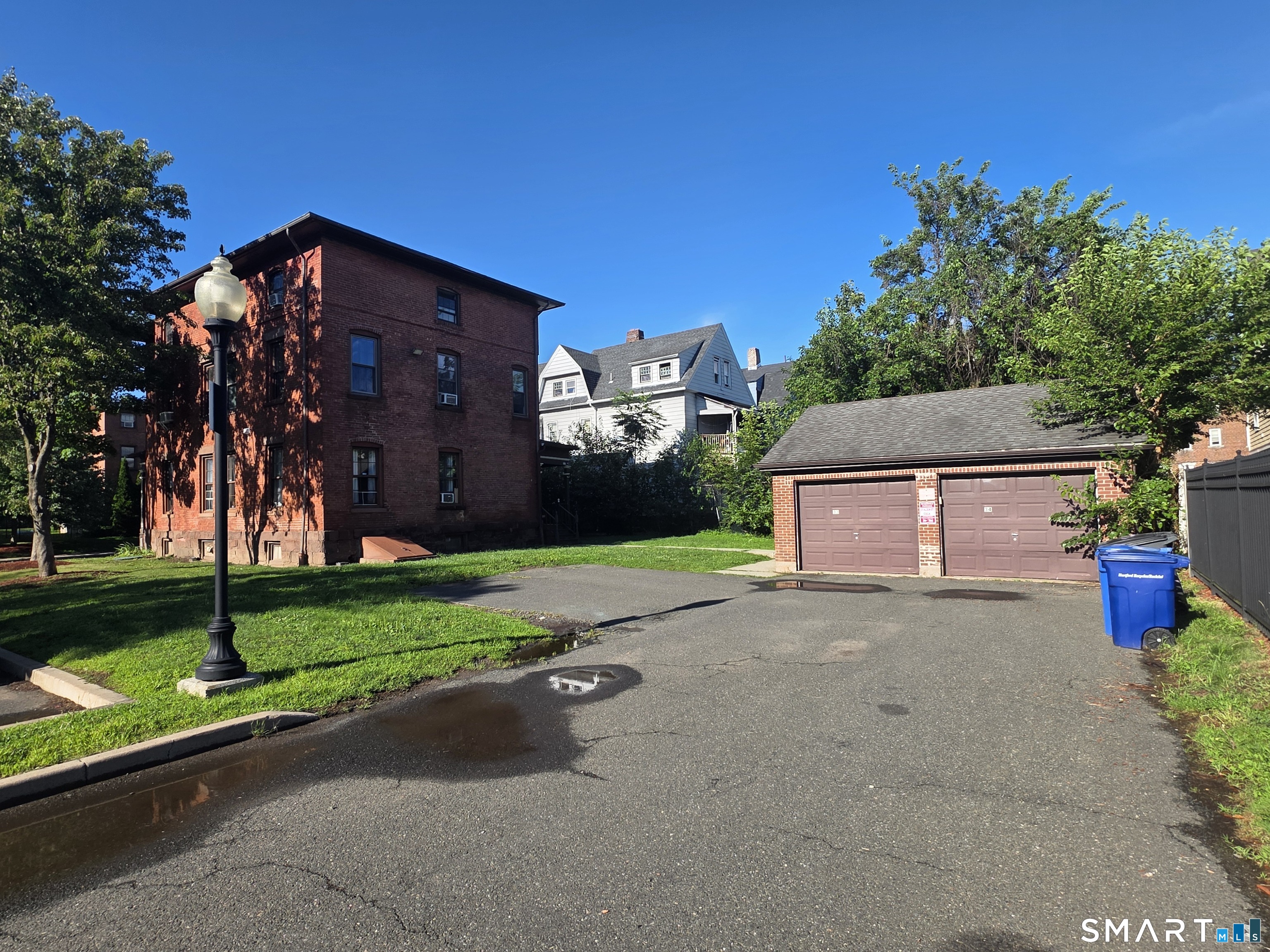 31 Alden B Street Property Photo 14