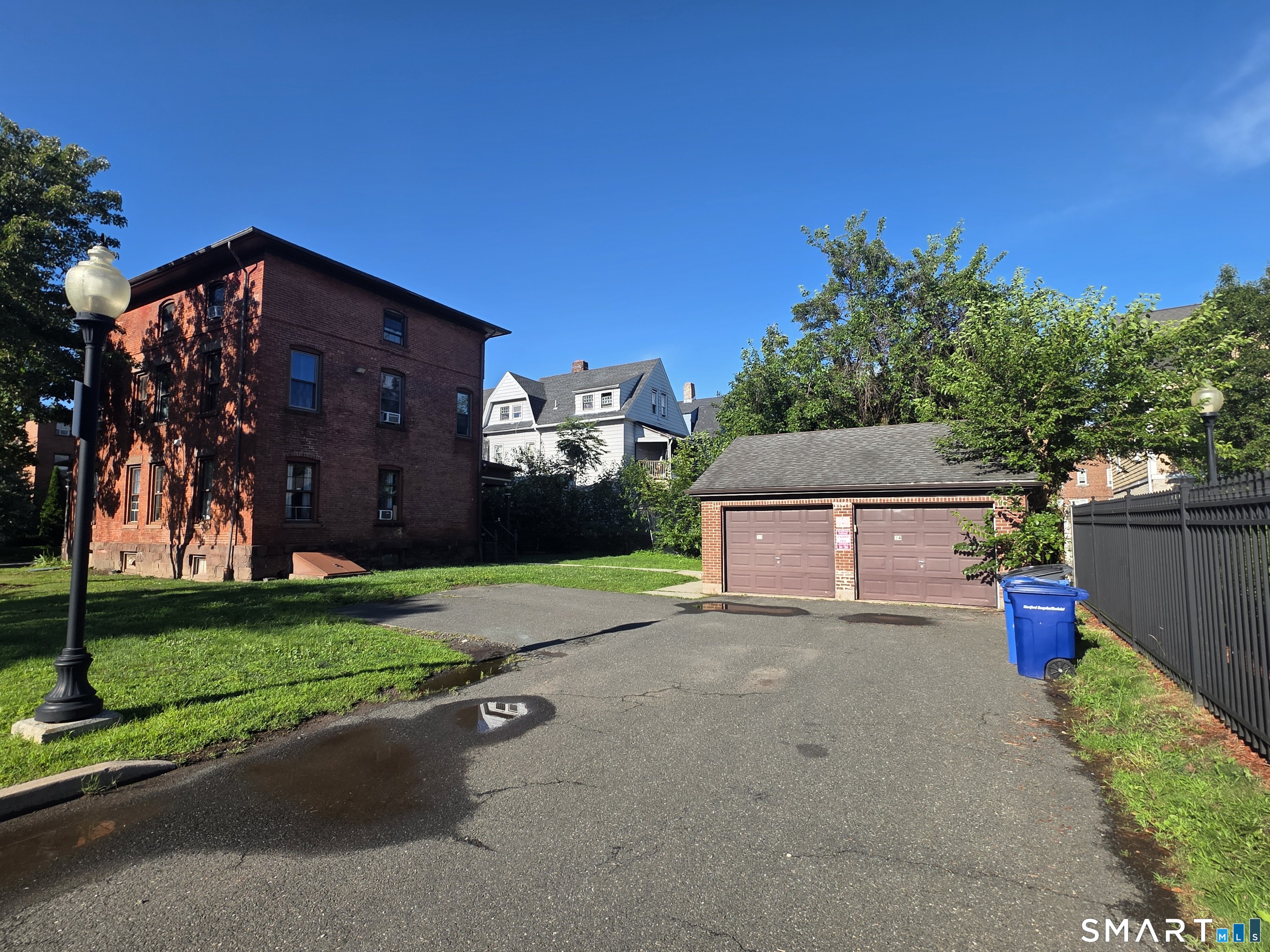31 Alden B Street Property Photo 15