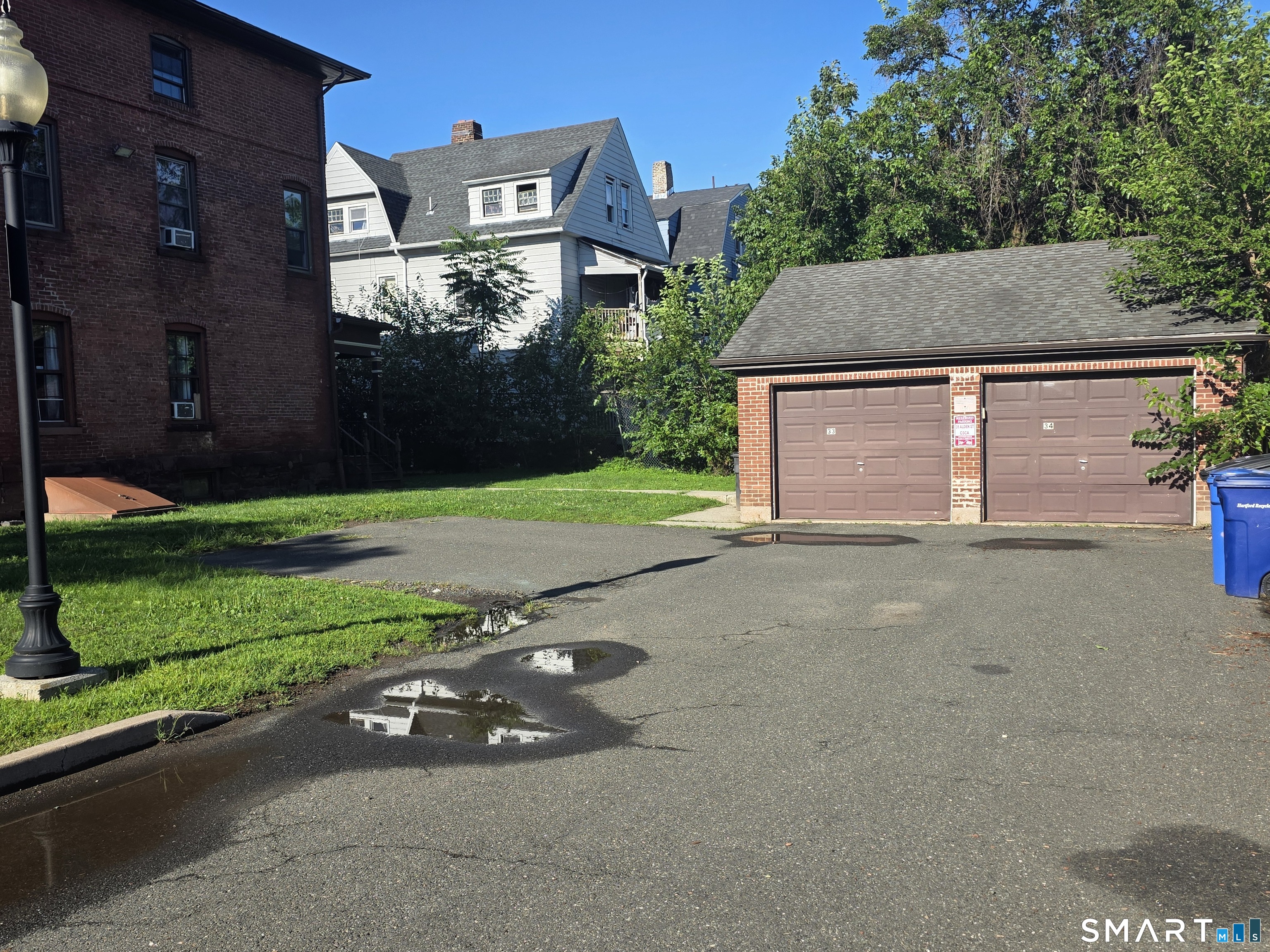 31 Alden B Street Property Photo 16