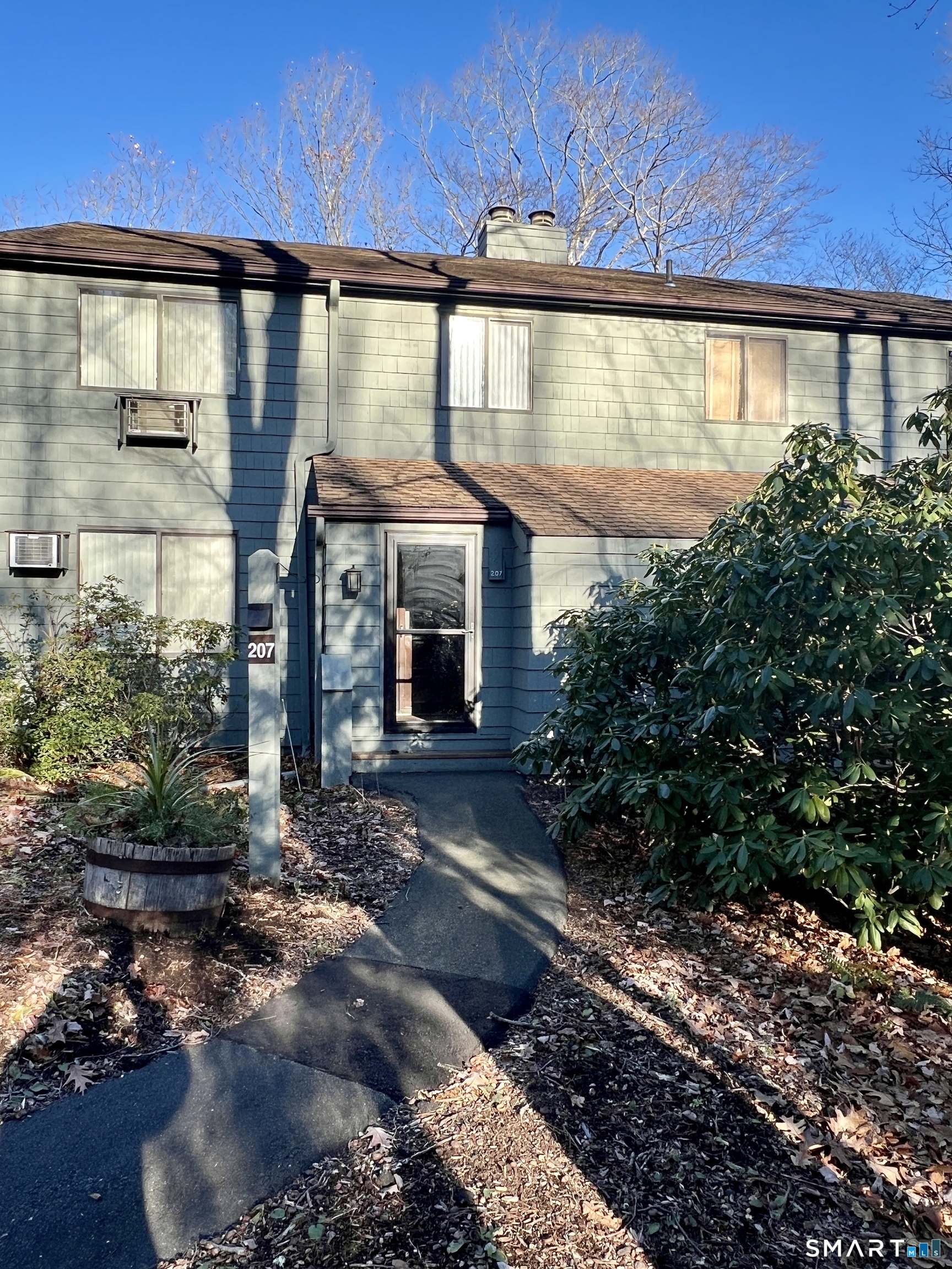 207 Ledge Drive Property Photo 1