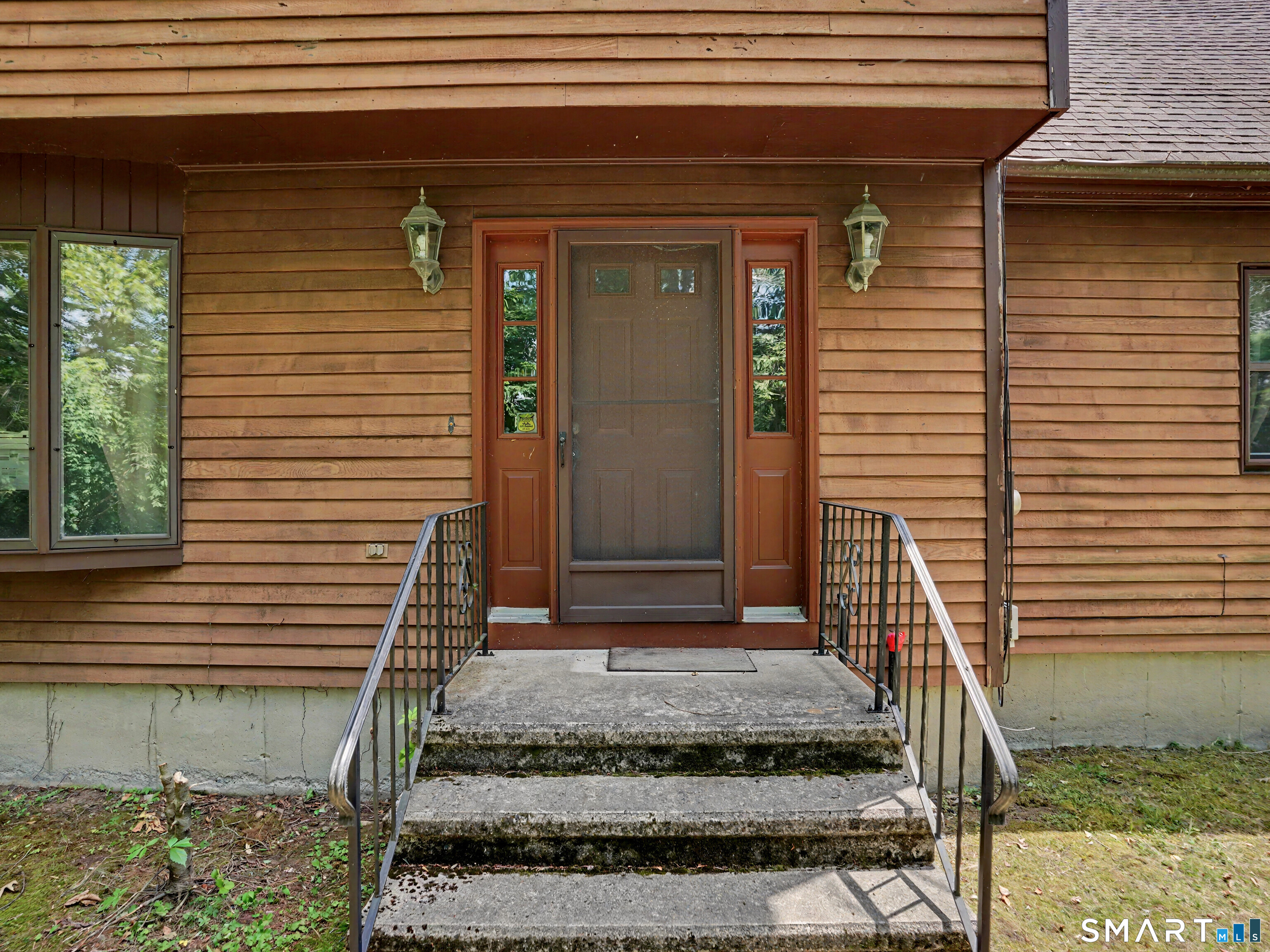 9 Old Country Road Property Photo 3
