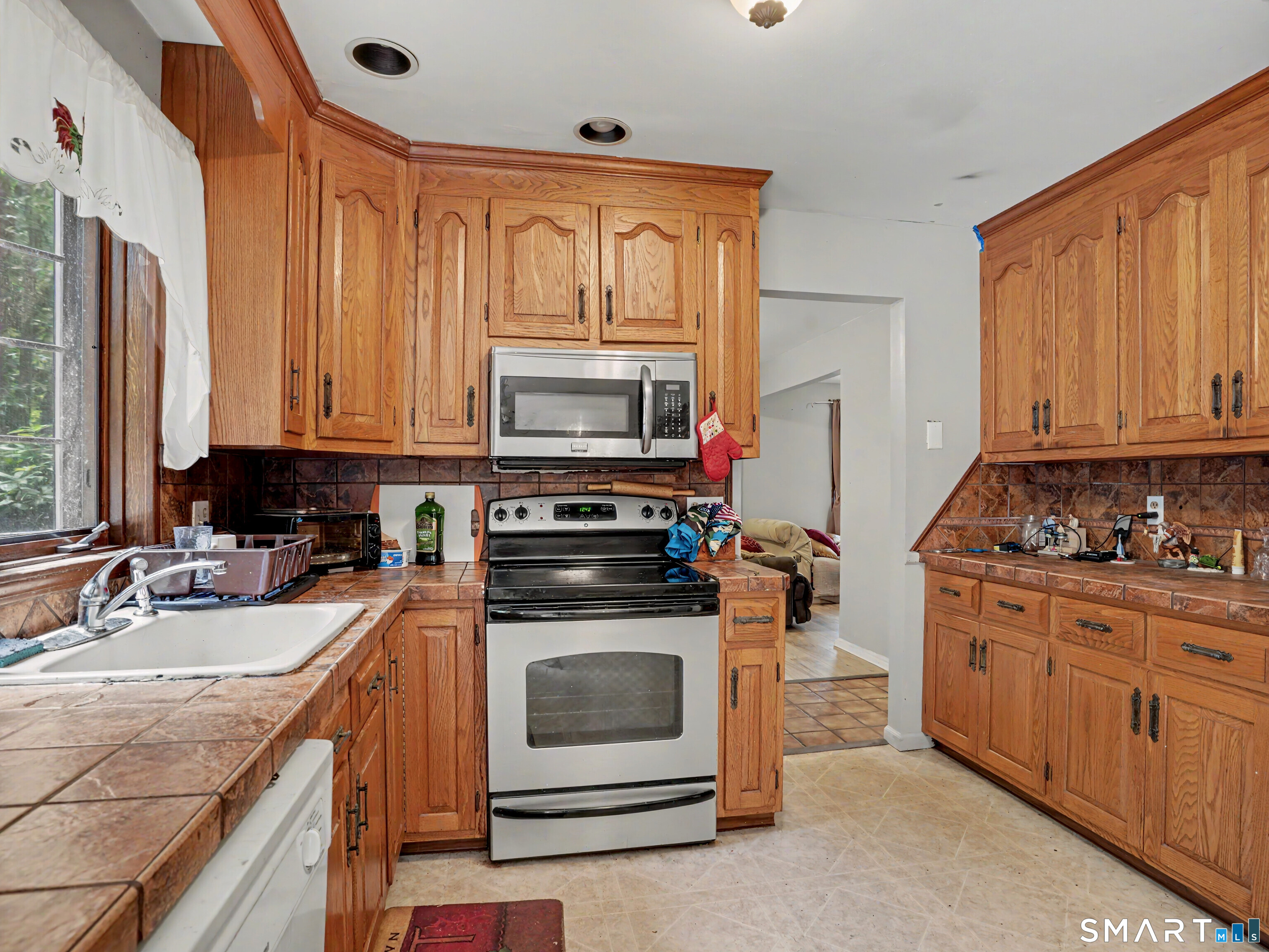 9 Old Country Road Property Photo 9