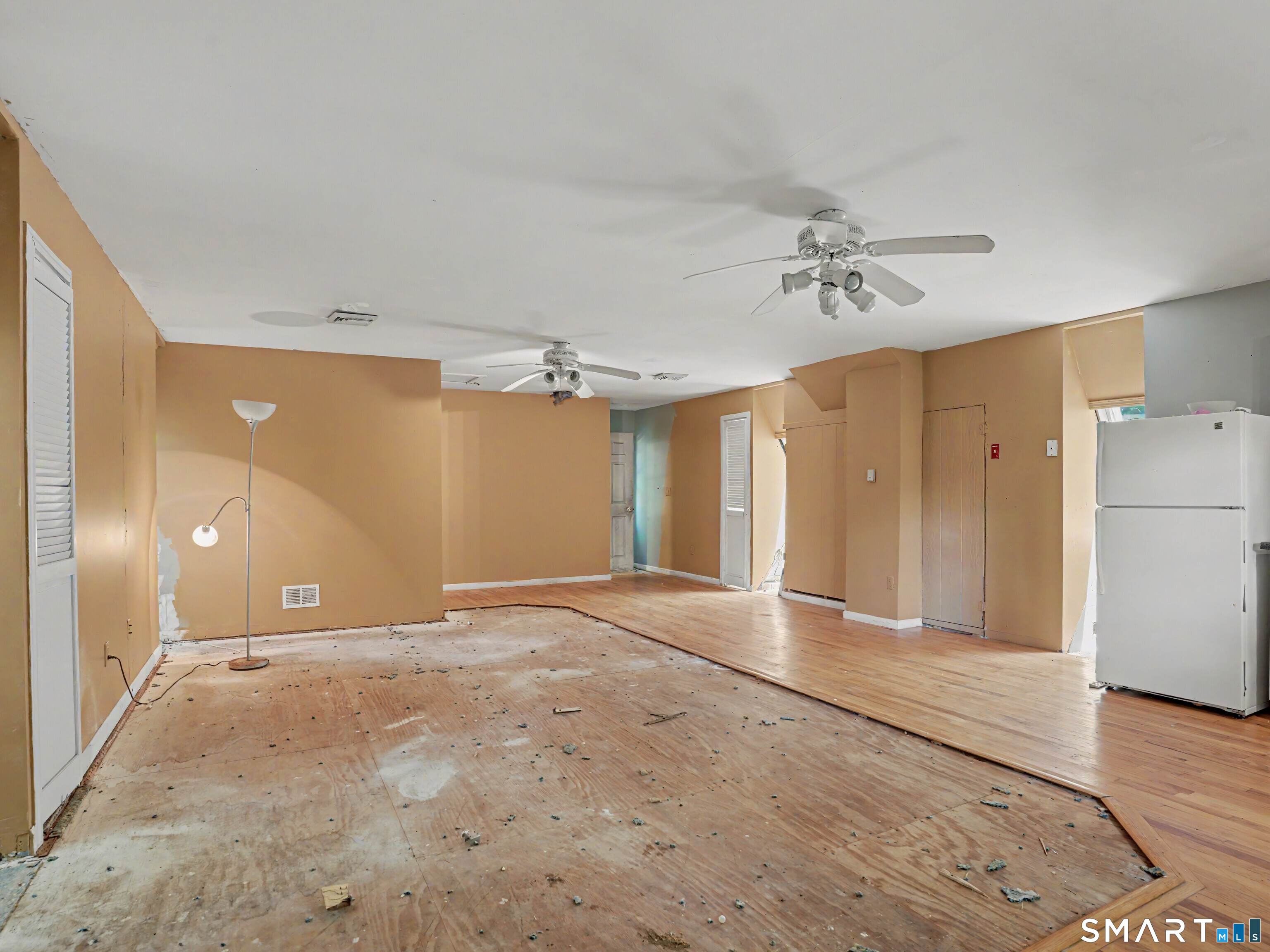 9 Old Country Road Property Photo 33
