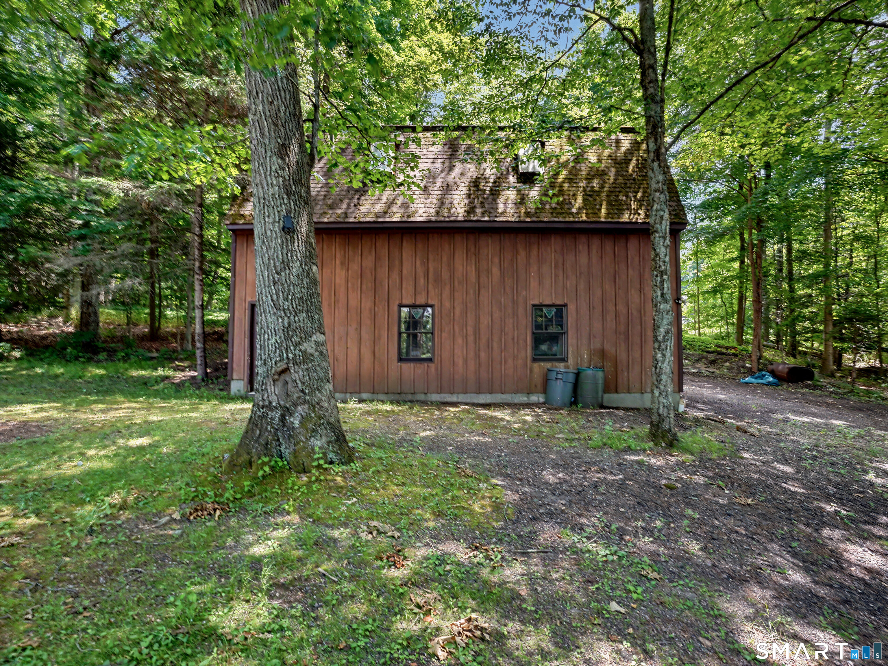 9 Old Country Road Property Photo 36