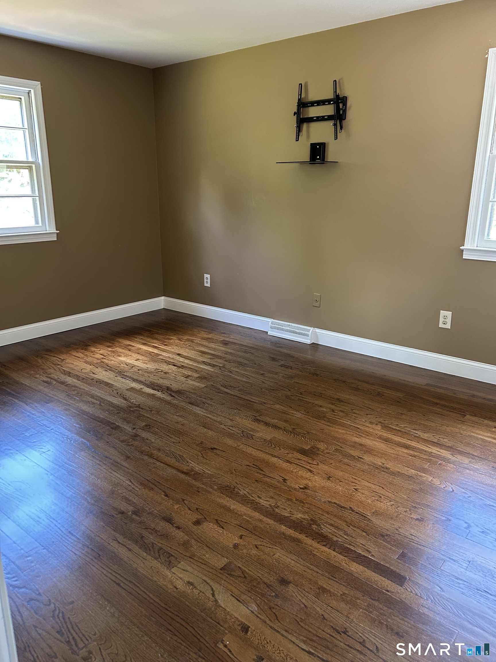 5 Sharon Court Property Photo 18