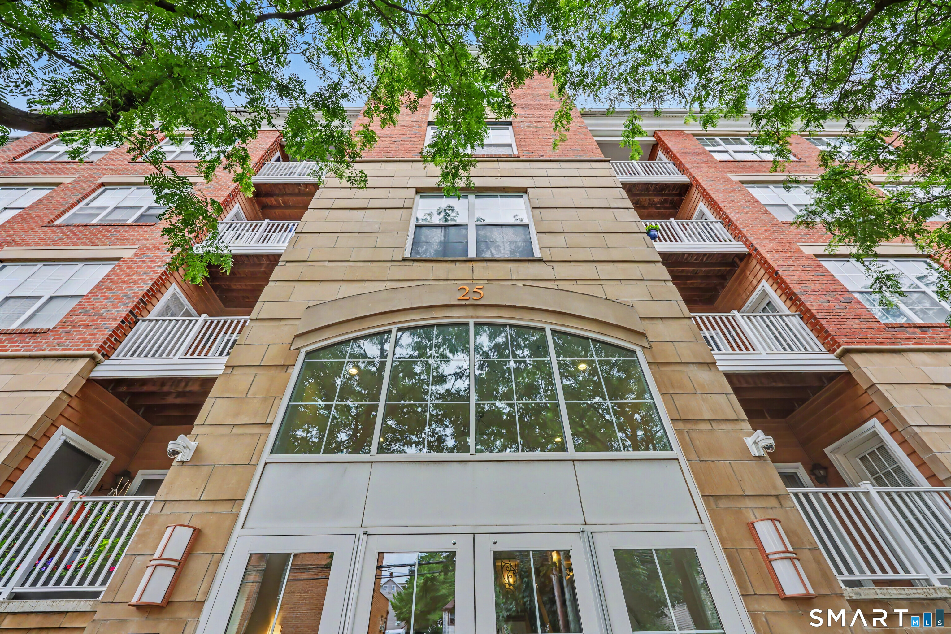 25 Adams 409 Avenue Property Photo 1