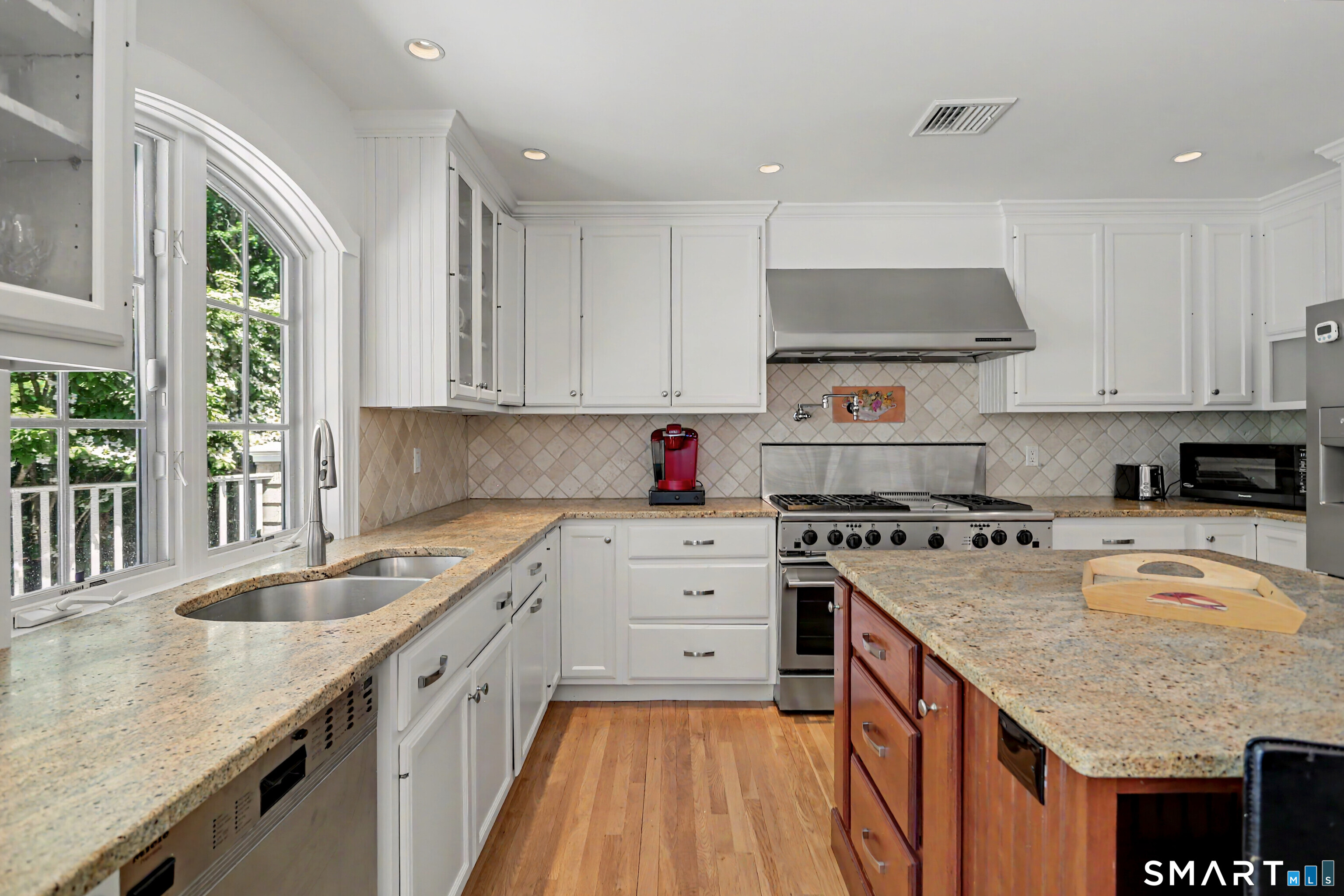 186 Compo South Road Property Photo 8