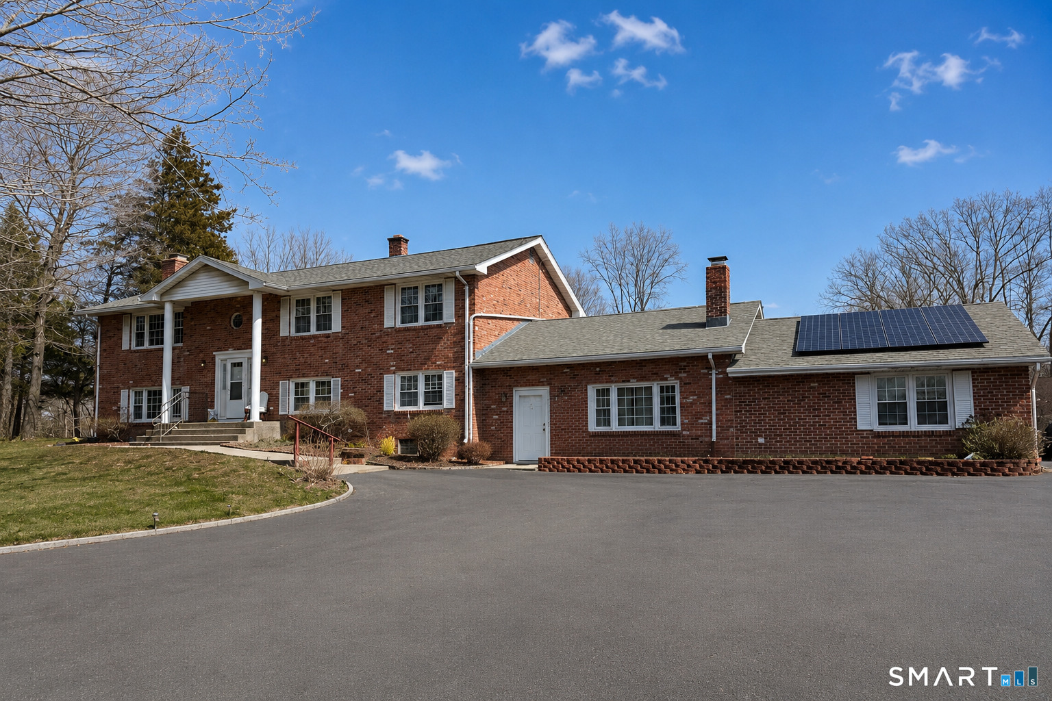 158 Leetes Island Road Property Photo 1
