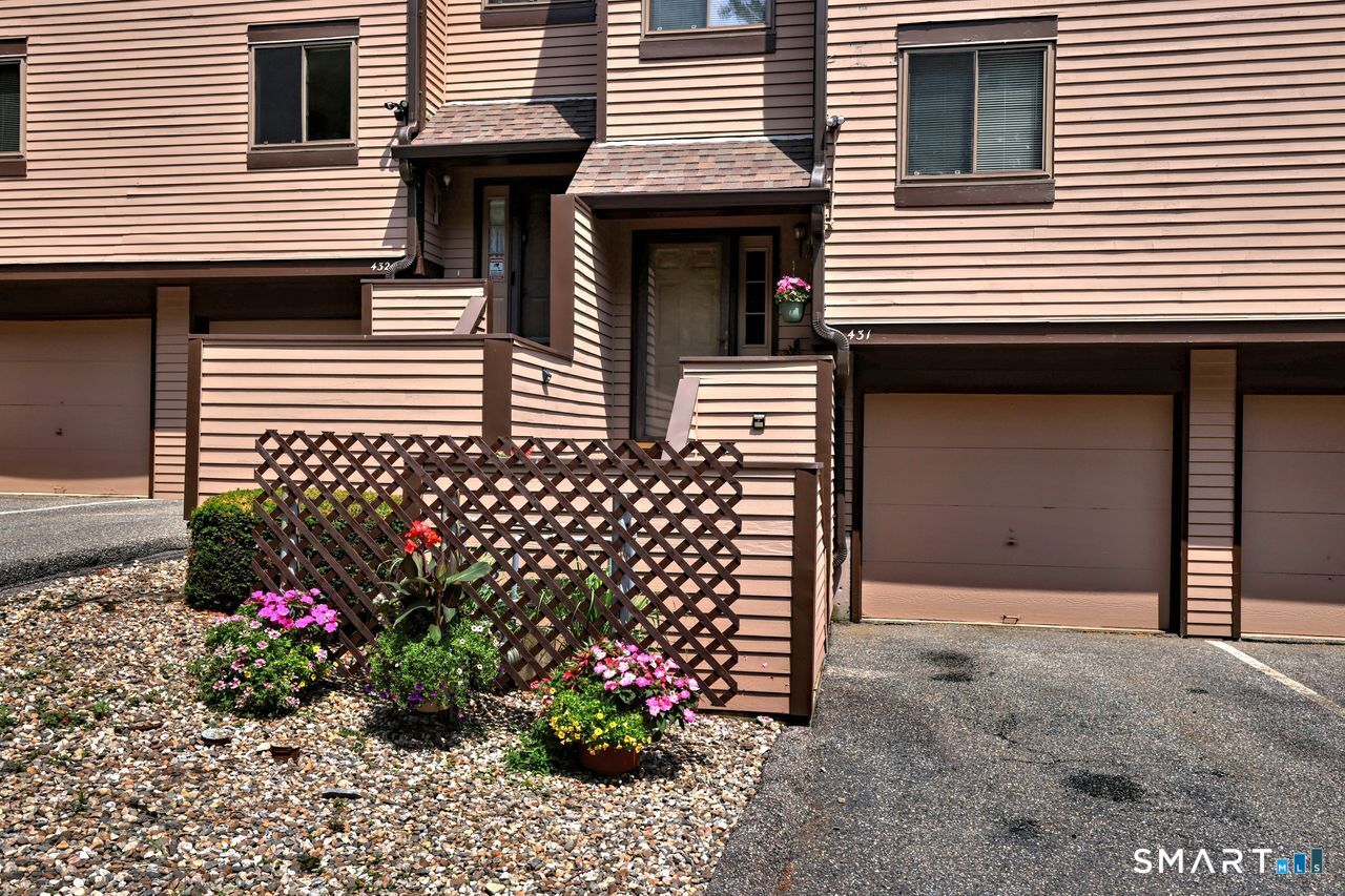 196 New Haven 431 Avenue Property Photo 1