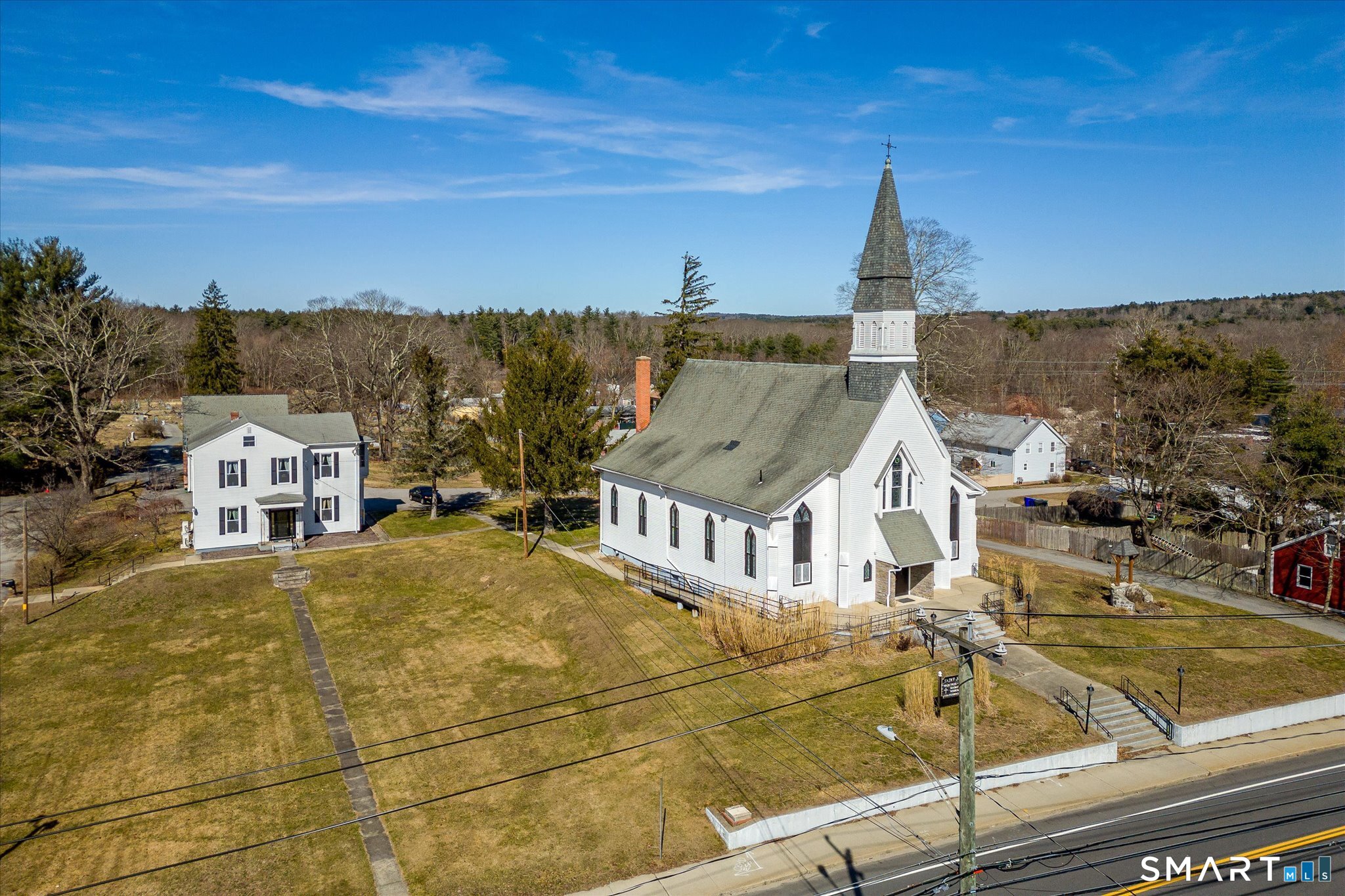350 Hartford Pike Property Photo 1